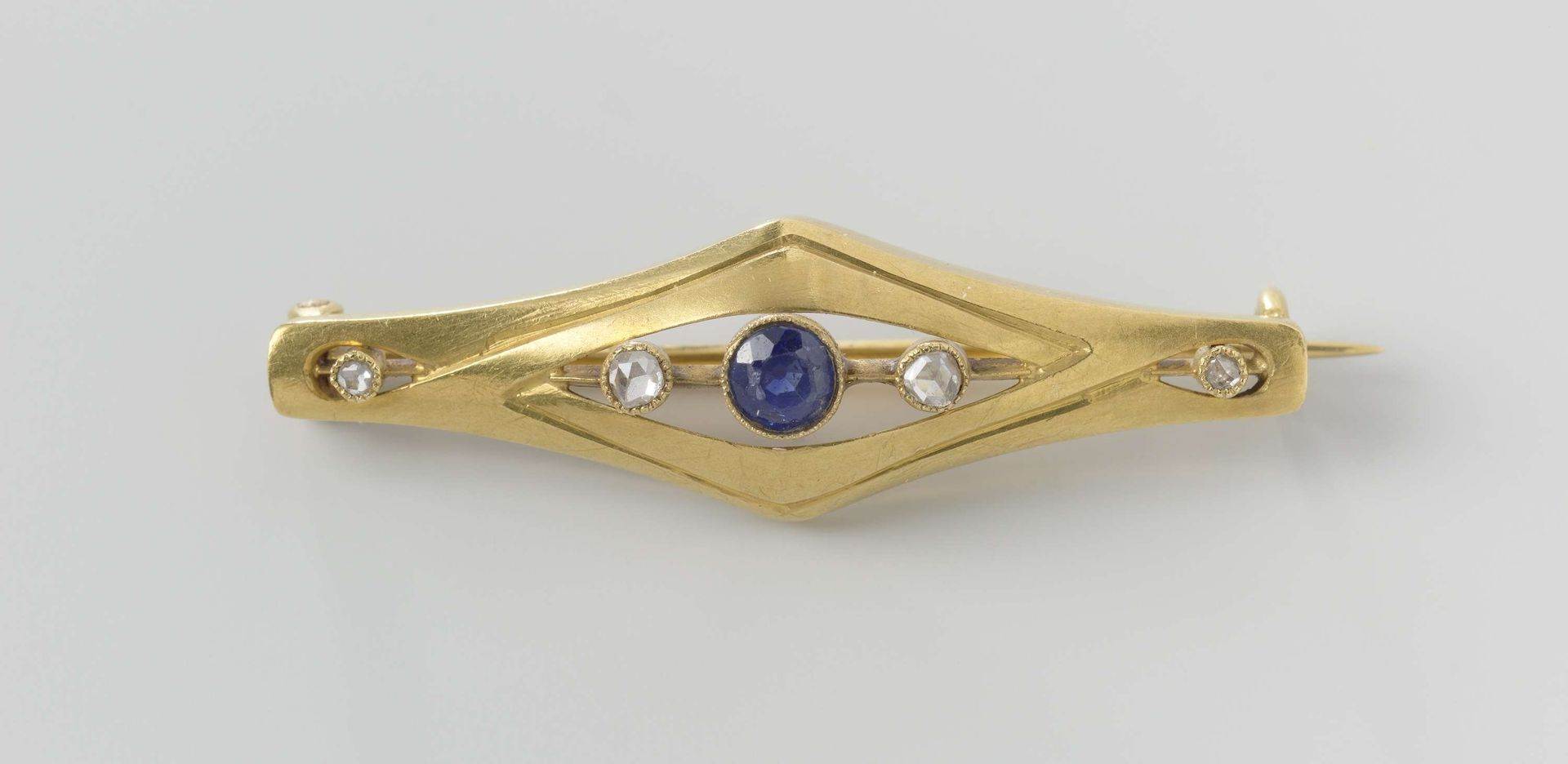 Broche by Lodewijk Willem van (II) Kooten