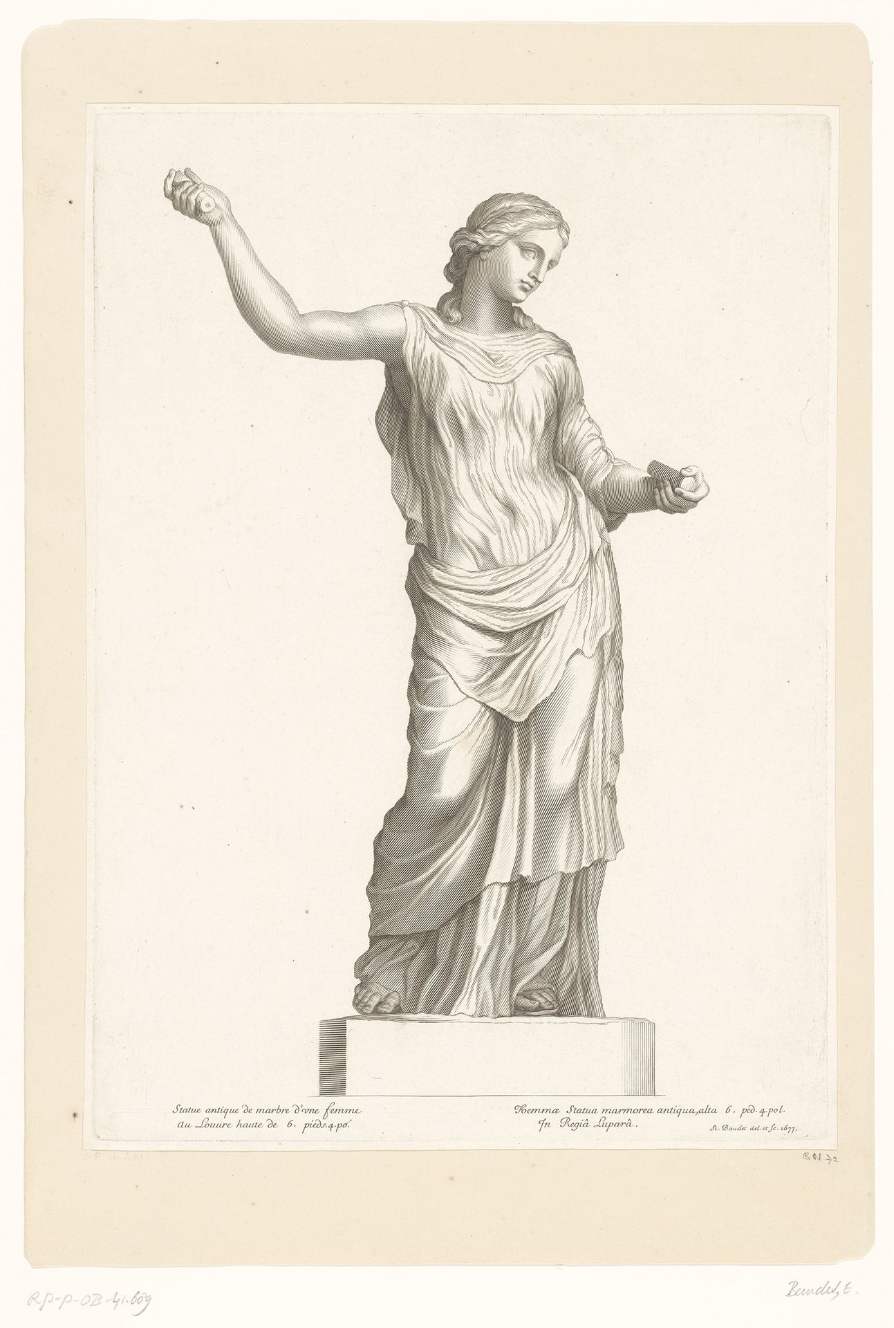 Antiek standbeeld van een vrouw by Etienne Baudet