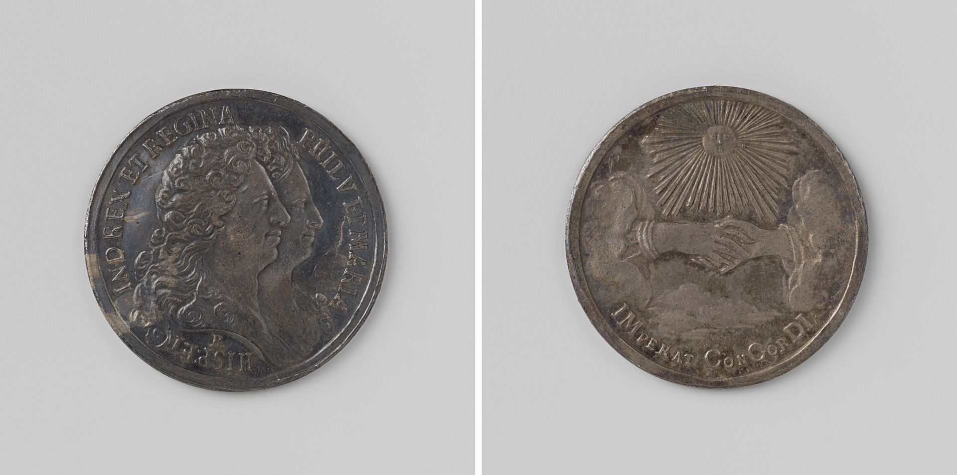Filips V, koning van Spanje en zijn vrouw Maria Louisa Gabriela van Savoye by Philippe (II) Roëttiers