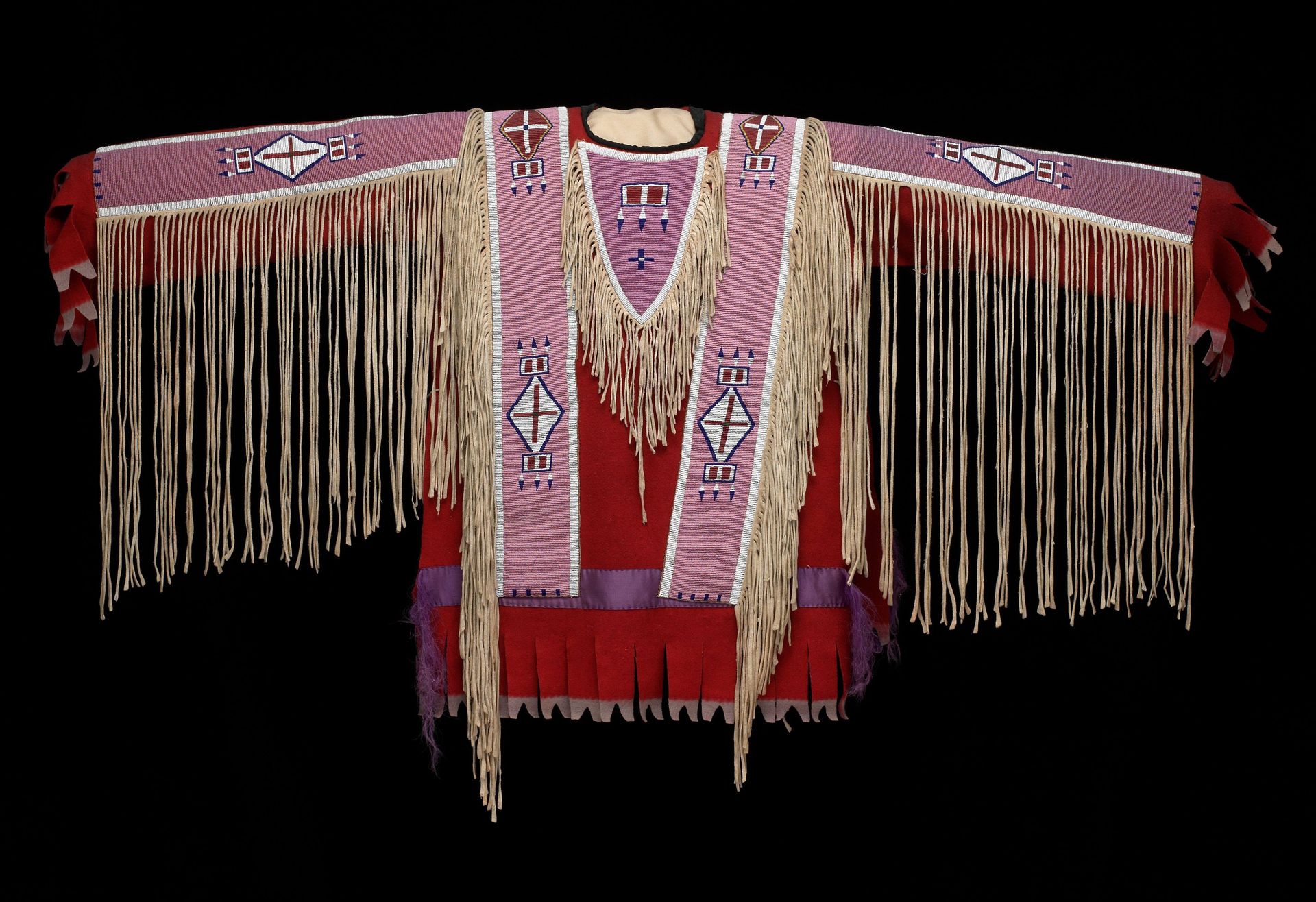 Shirt by A'aninin (Gros Ventre)