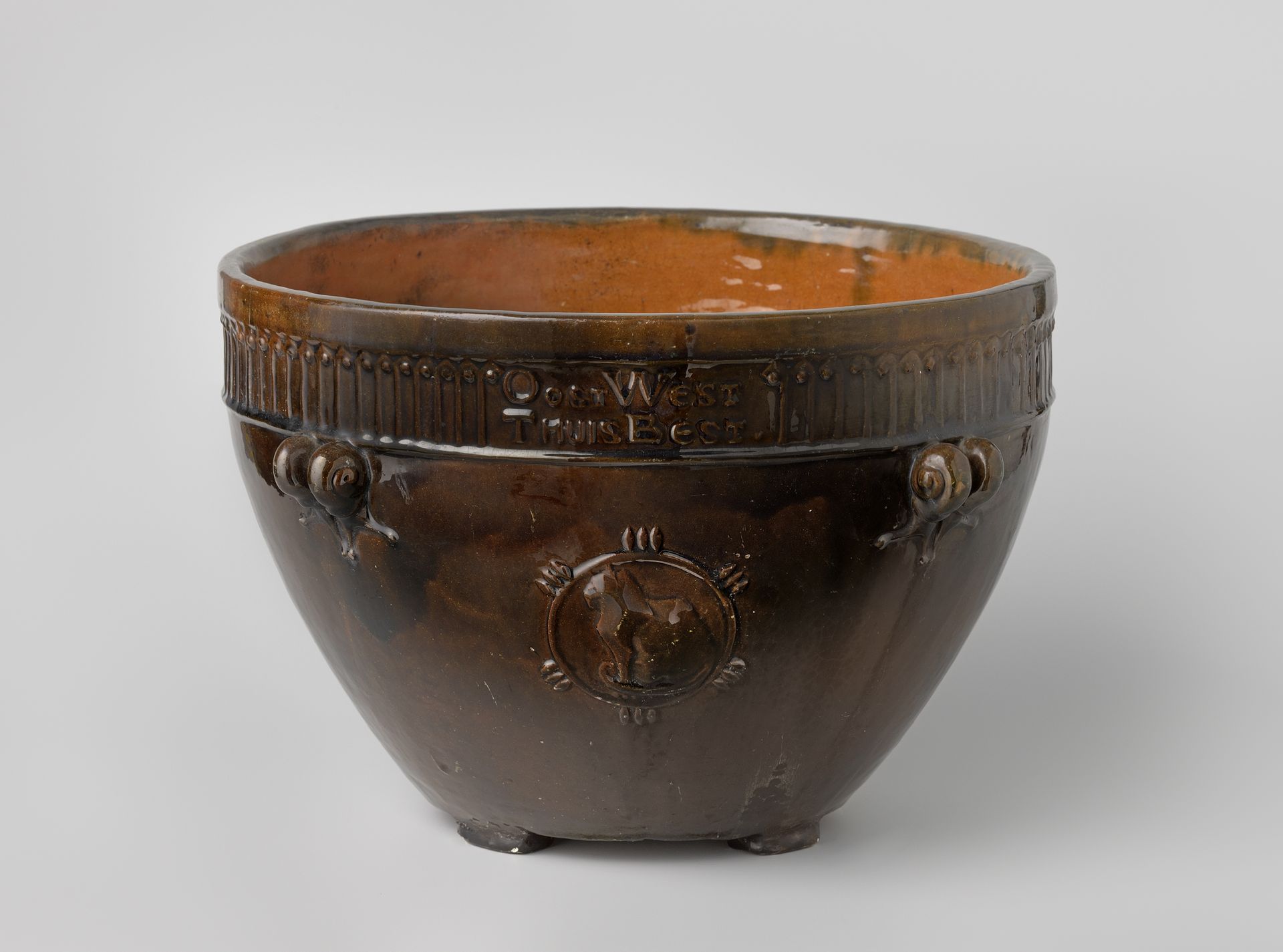Pot met tekst Oost West Thuis Best by Willem C. Brouwer