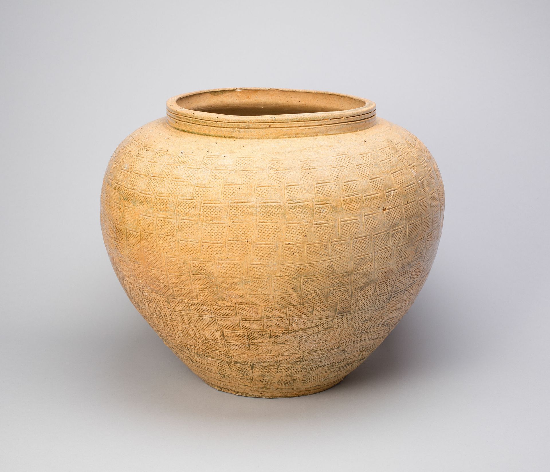 Jar (Guan) by Shangyu kilns