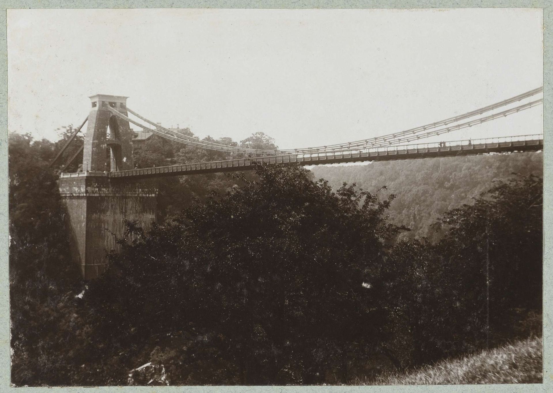 De Clifton Suspension Bridge by Frits Freerks Fontein Fz.