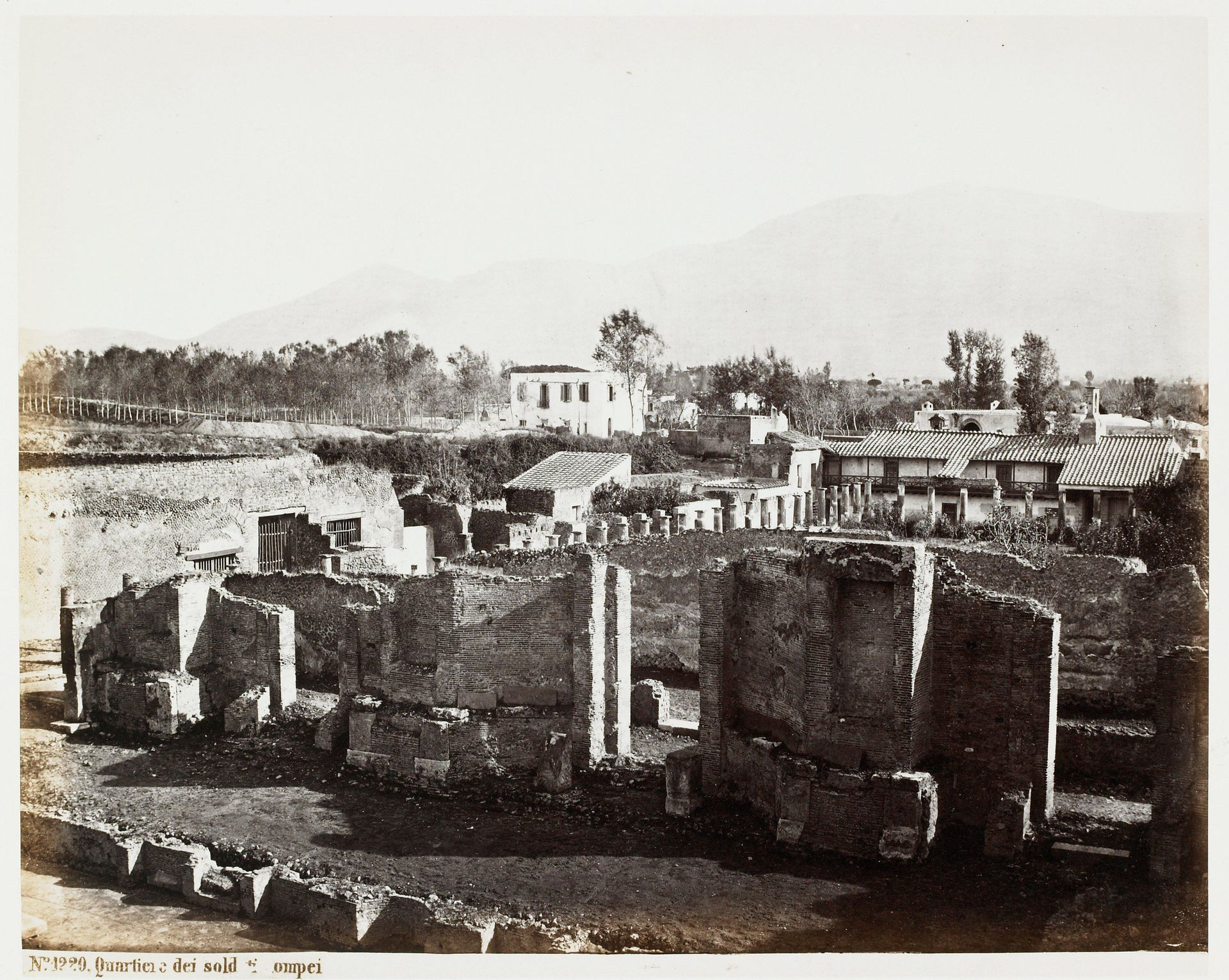 Quartiere dei Sold di Pompei by Giorgio Sommer