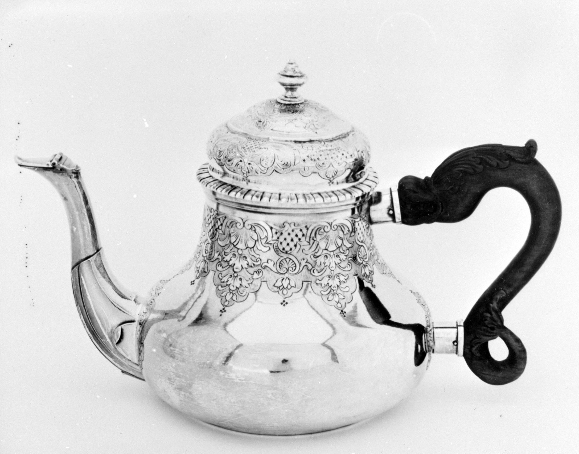 Teapot by Andreas Braun