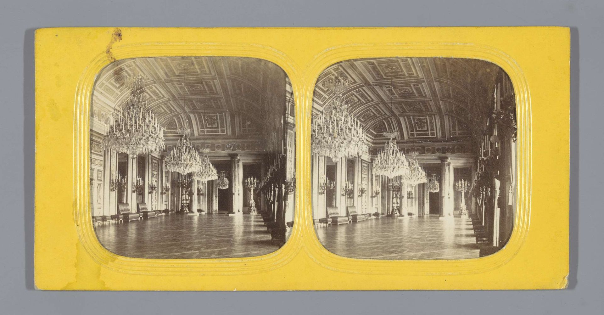 Salon de la Paix in het Tuilerieënpaleis, Parijs by Florent Grau