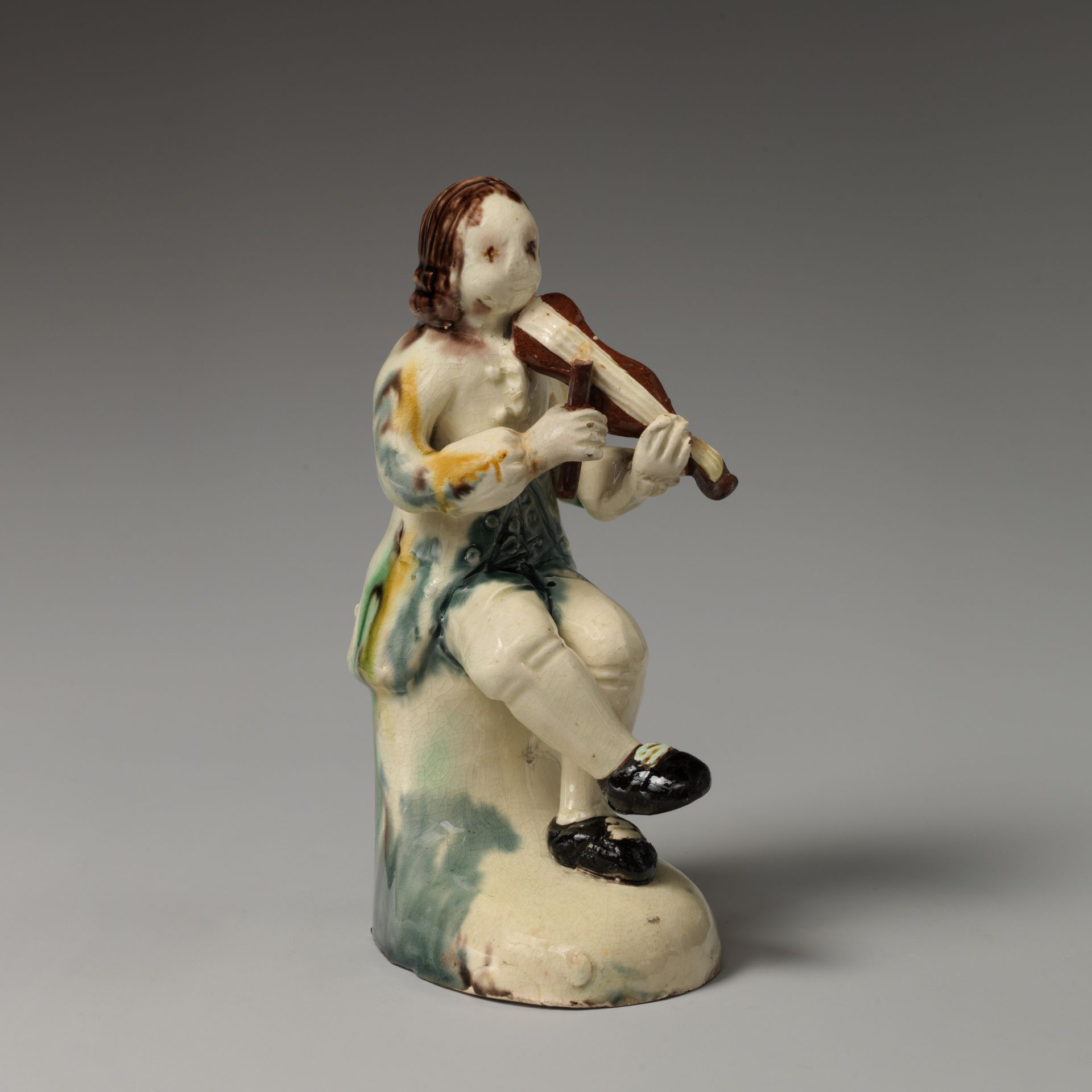 Fiddler by Astbury-Whieldon