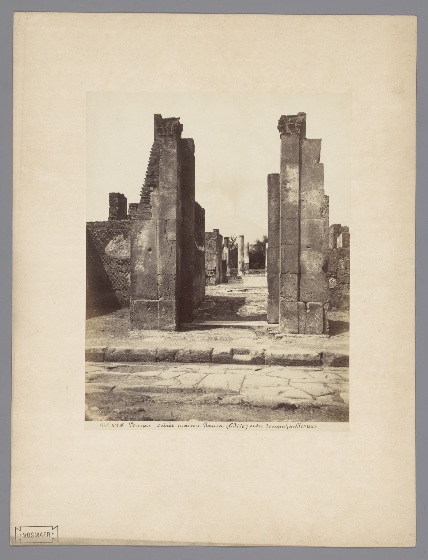 Restanten van het Casa di Pansa te Pompeï, Italië by Giorgio Sommer