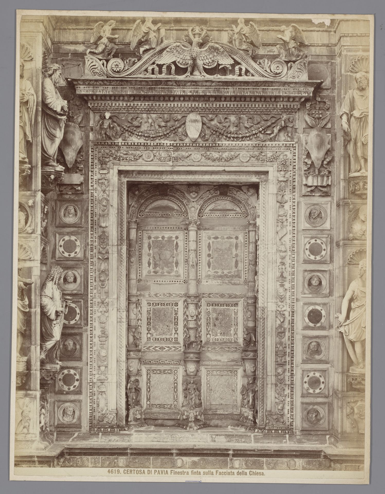 Portaal van de kloosterkerk te Pavia by Giacomo Brogi