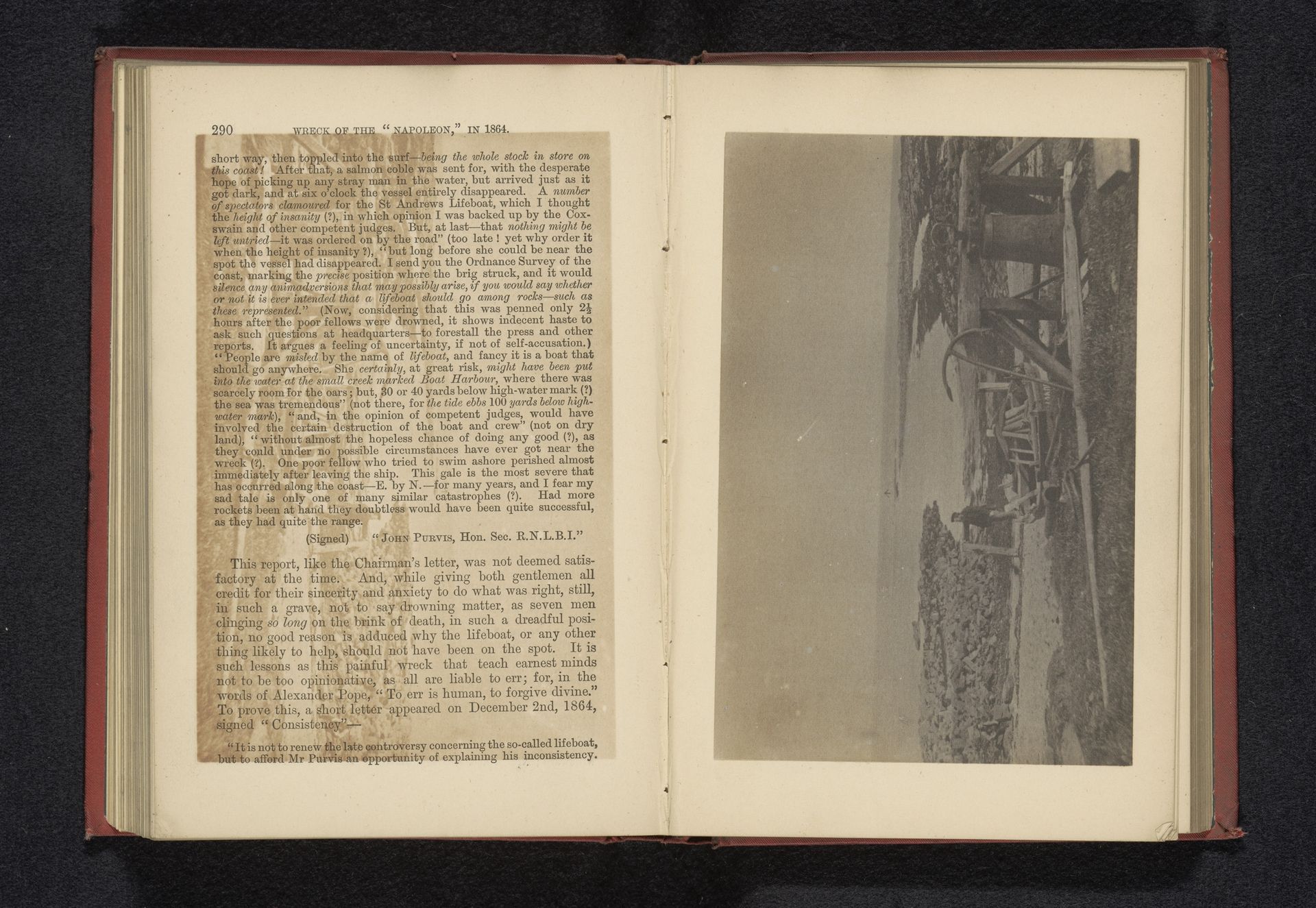 Gezicht op de baai van Saint Andrews by J. Dryburgh