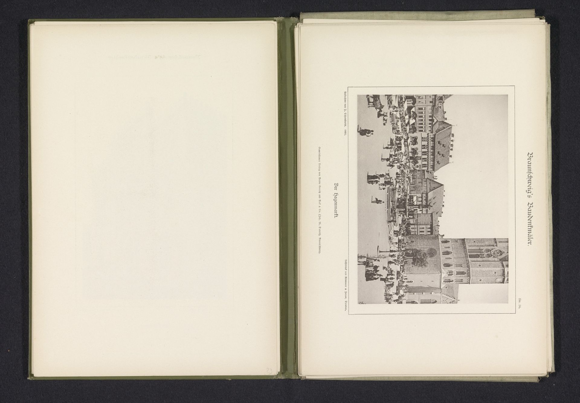 Gezicht op de Hagenmarkt te Braunschweig by J. Schombardt