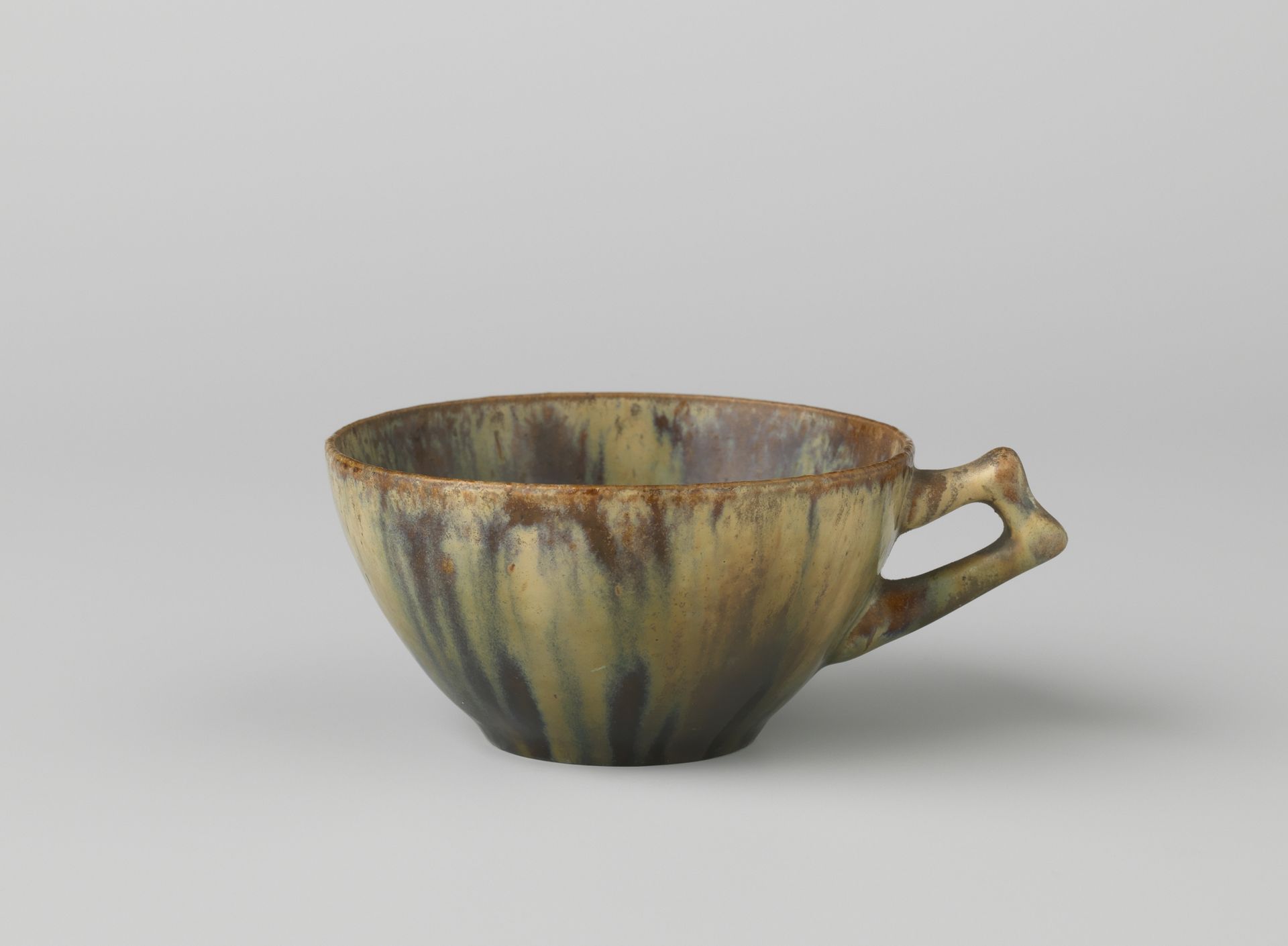 Set of Two Cups and Saucers by Pierre-Adrien Dalpayrat