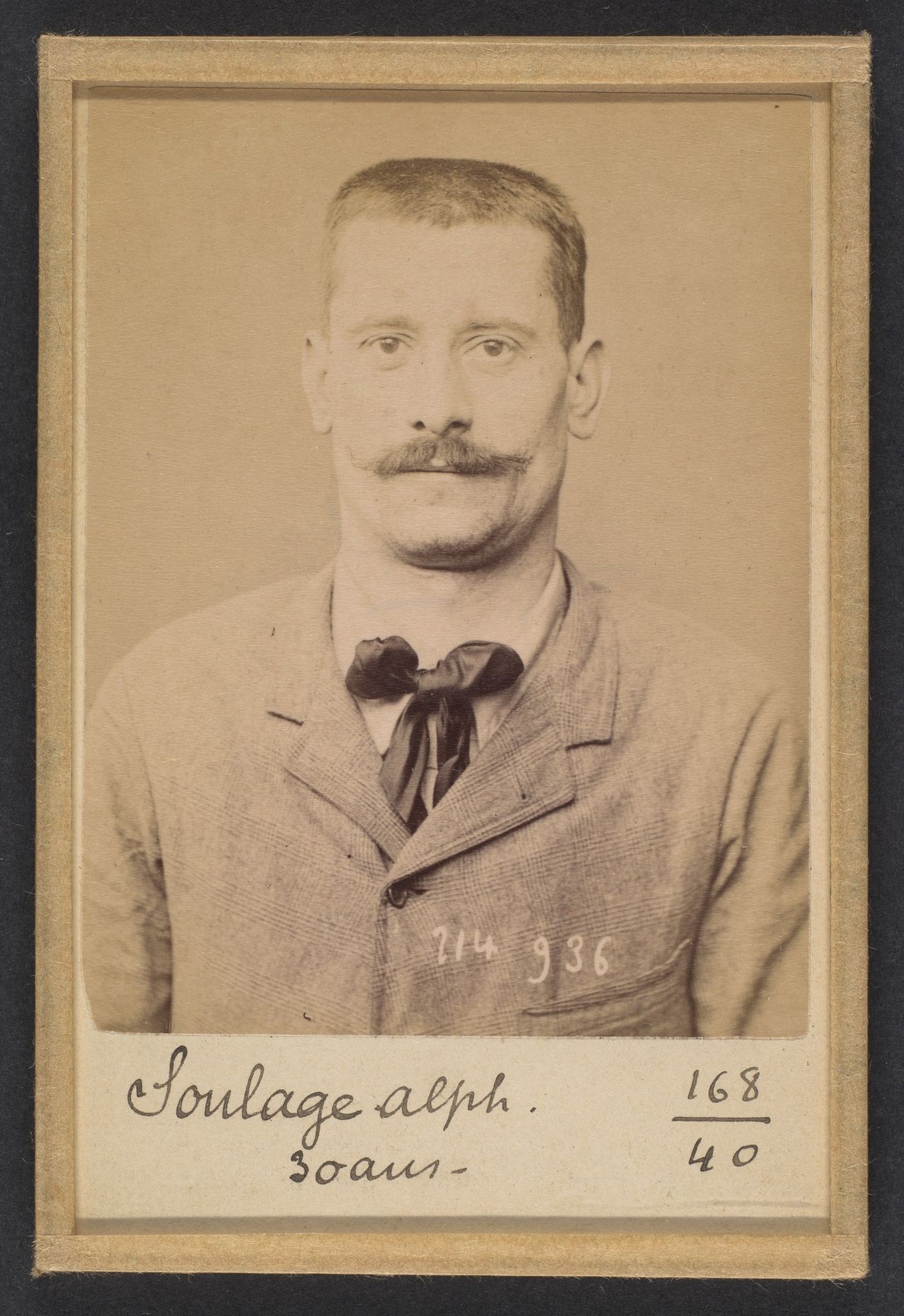 Soulage. Alphonse, Charles. 30 ans, né à Lyon. Menuisier. Anarchiste. 1/3/94. by Alphonse Bertillon