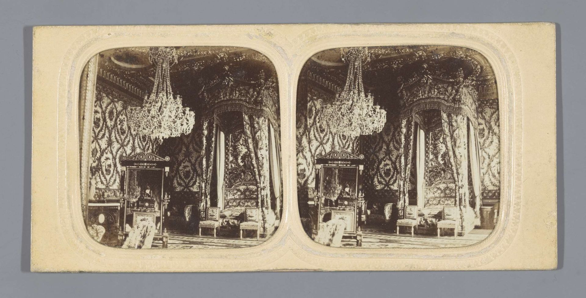 Slaapkamer van keizerin Joséphine in het kasteel van Fontainebleau by Anonymous
