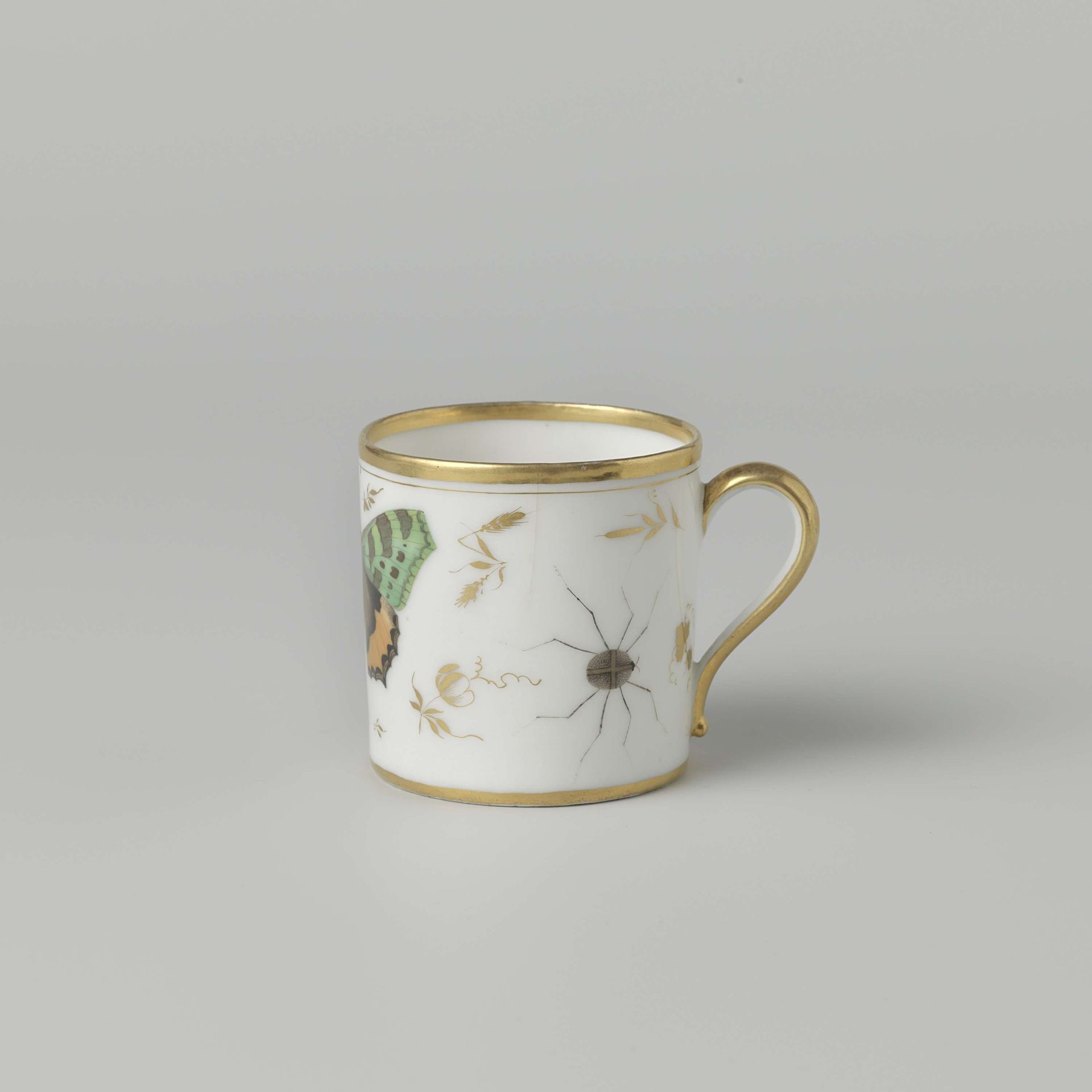 Cup with insects, flower sprays and grapevines by Rue Thiroux Parijs