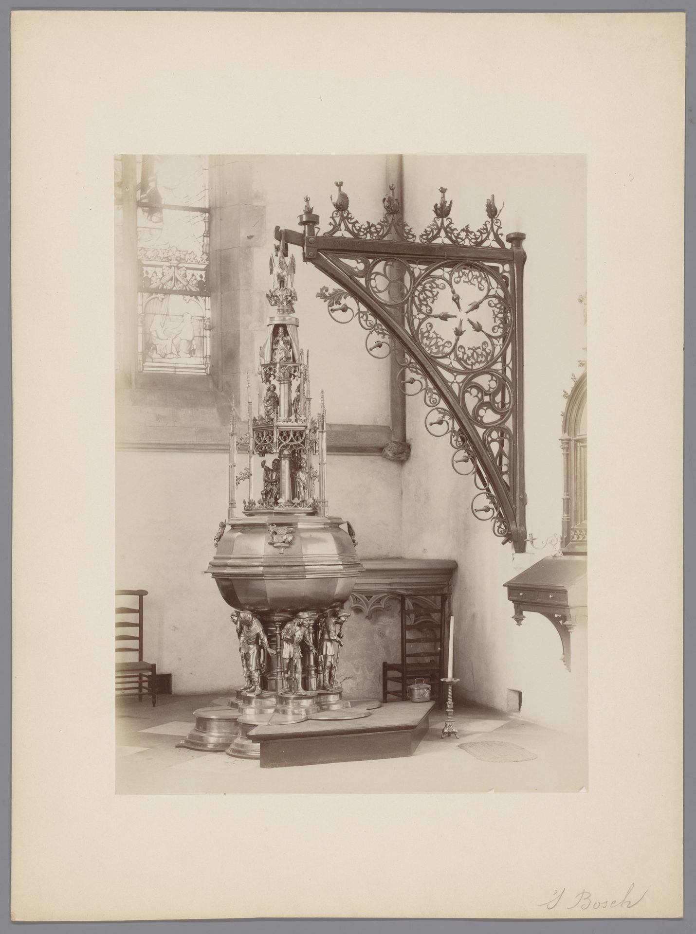 Doopvont in de Sint-Janskathedraal te Den Bosch by anoniem (Monumentenzorg)