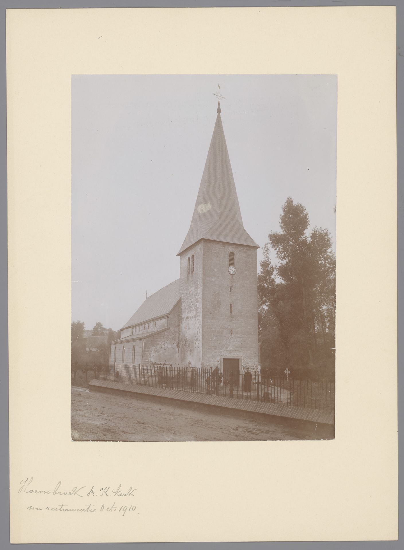 Sint-Janskerk te Hoensbroek by anoniem (Monumentenzorg)