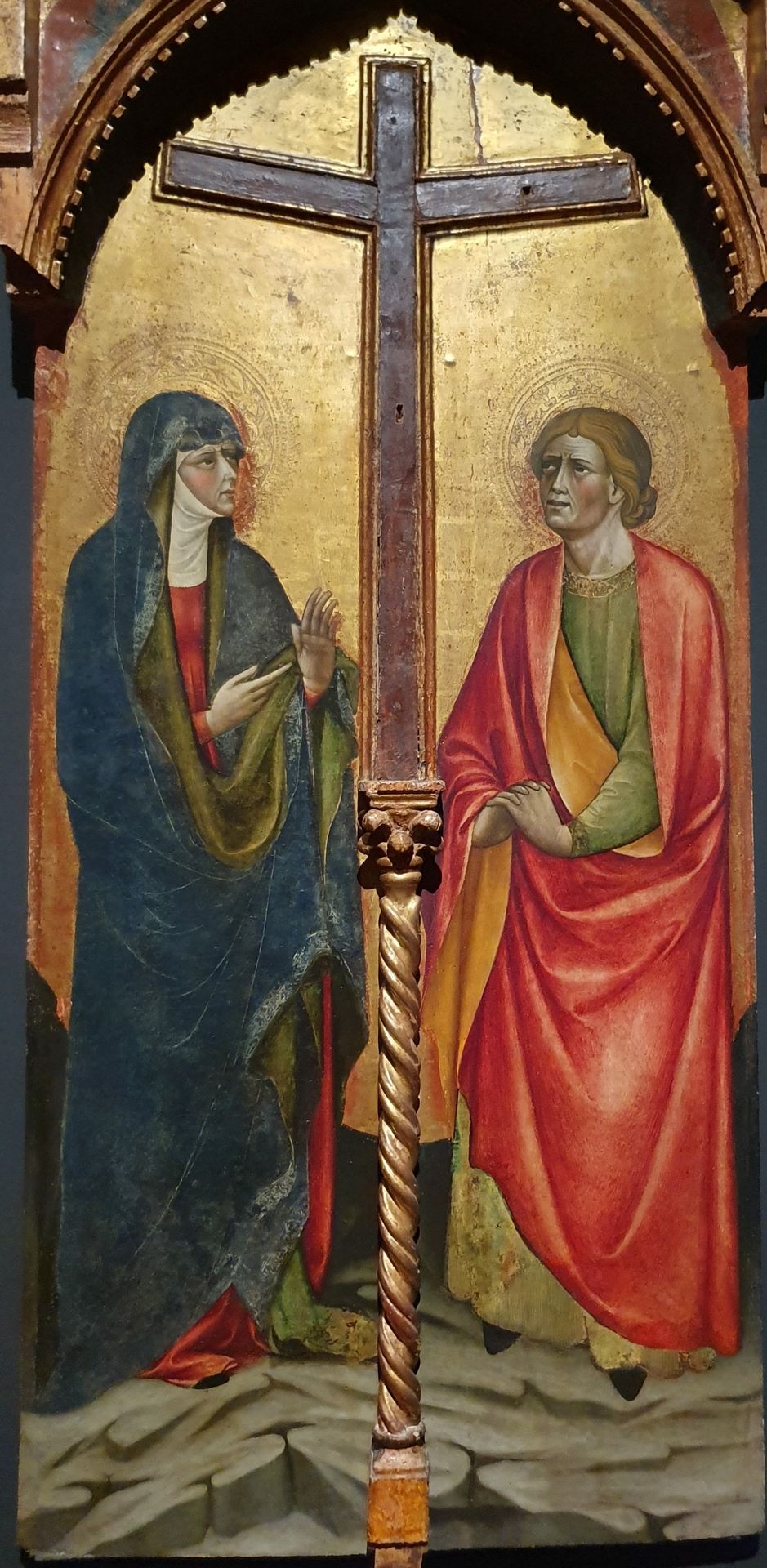 A Virgem Maria e S. João Evangelista by Álvaro Pires de Évora