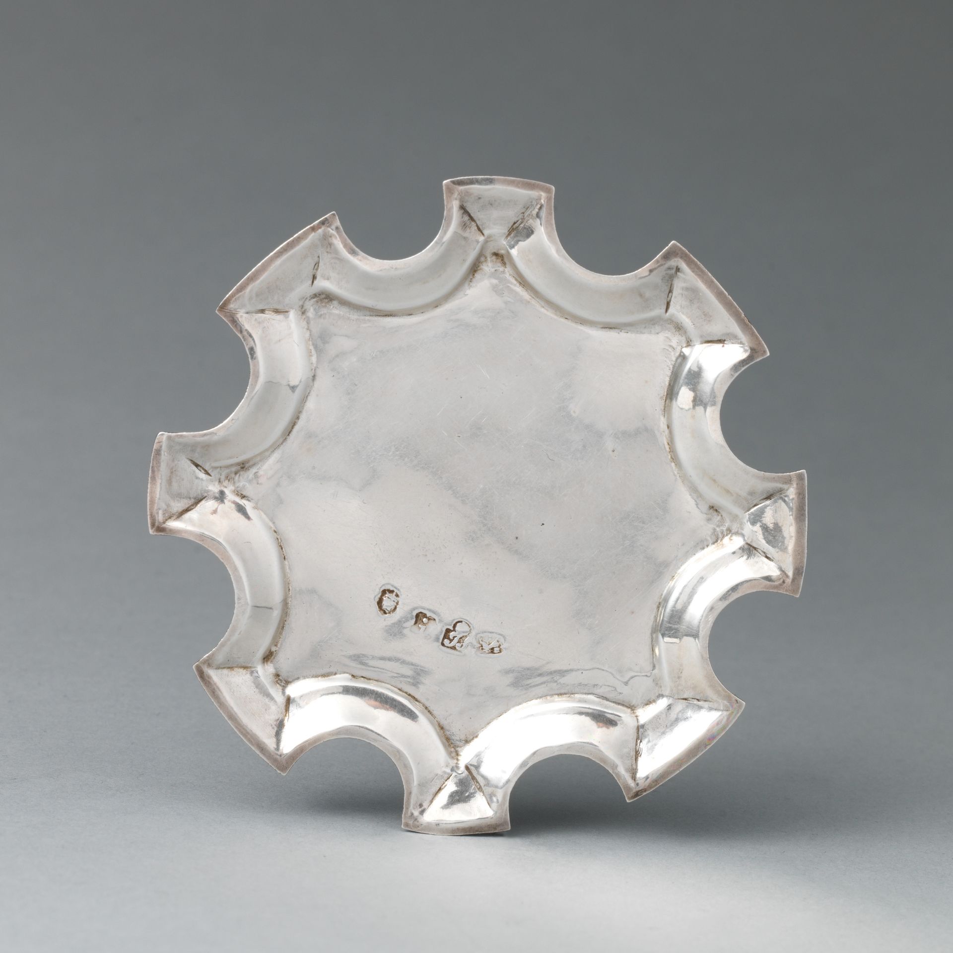 Miniature waiter by John Le Sage