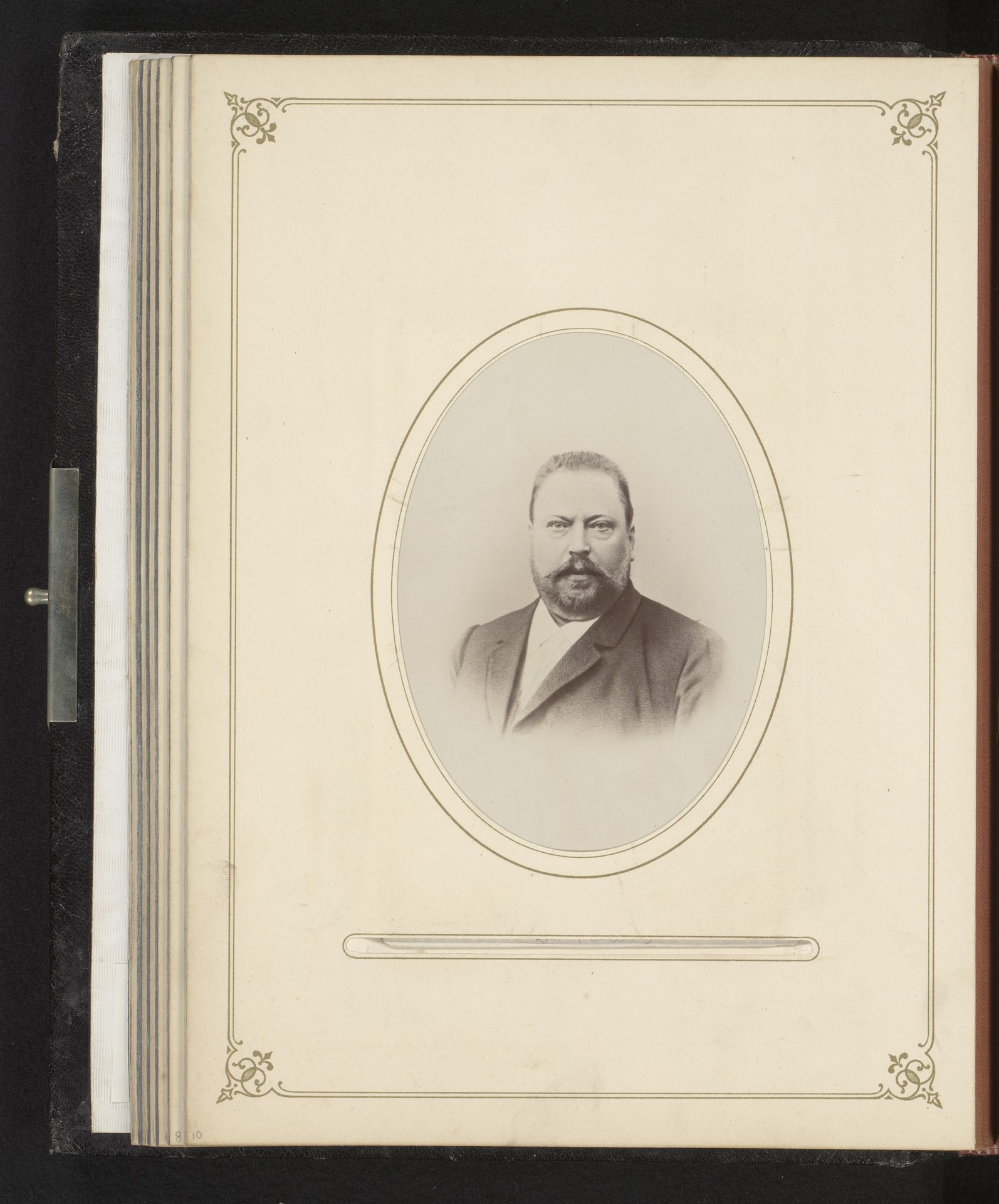 Portret van een man by Hans Rupprecht