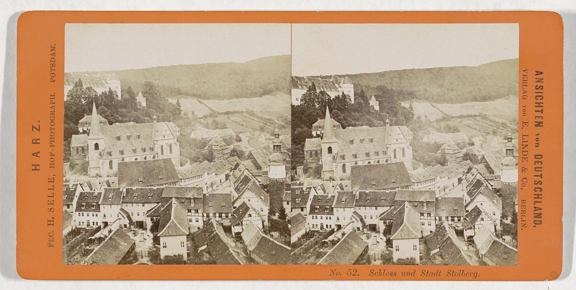 Gezicht op de stad Stolberg met het kasteel en Sint-Martinikerk by Hermann Selle