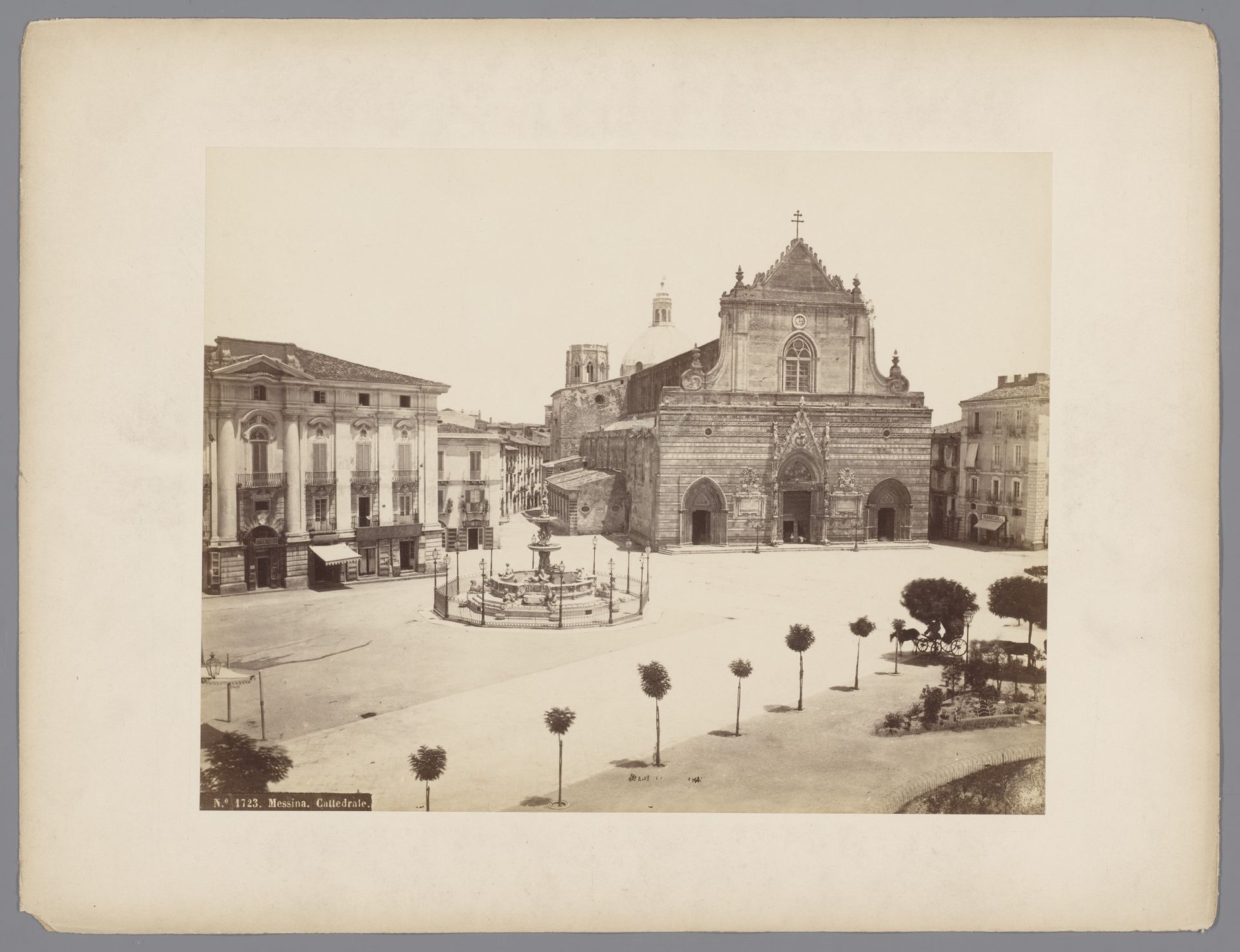 Gezicht op de Dom van Messina by Roberto Rive