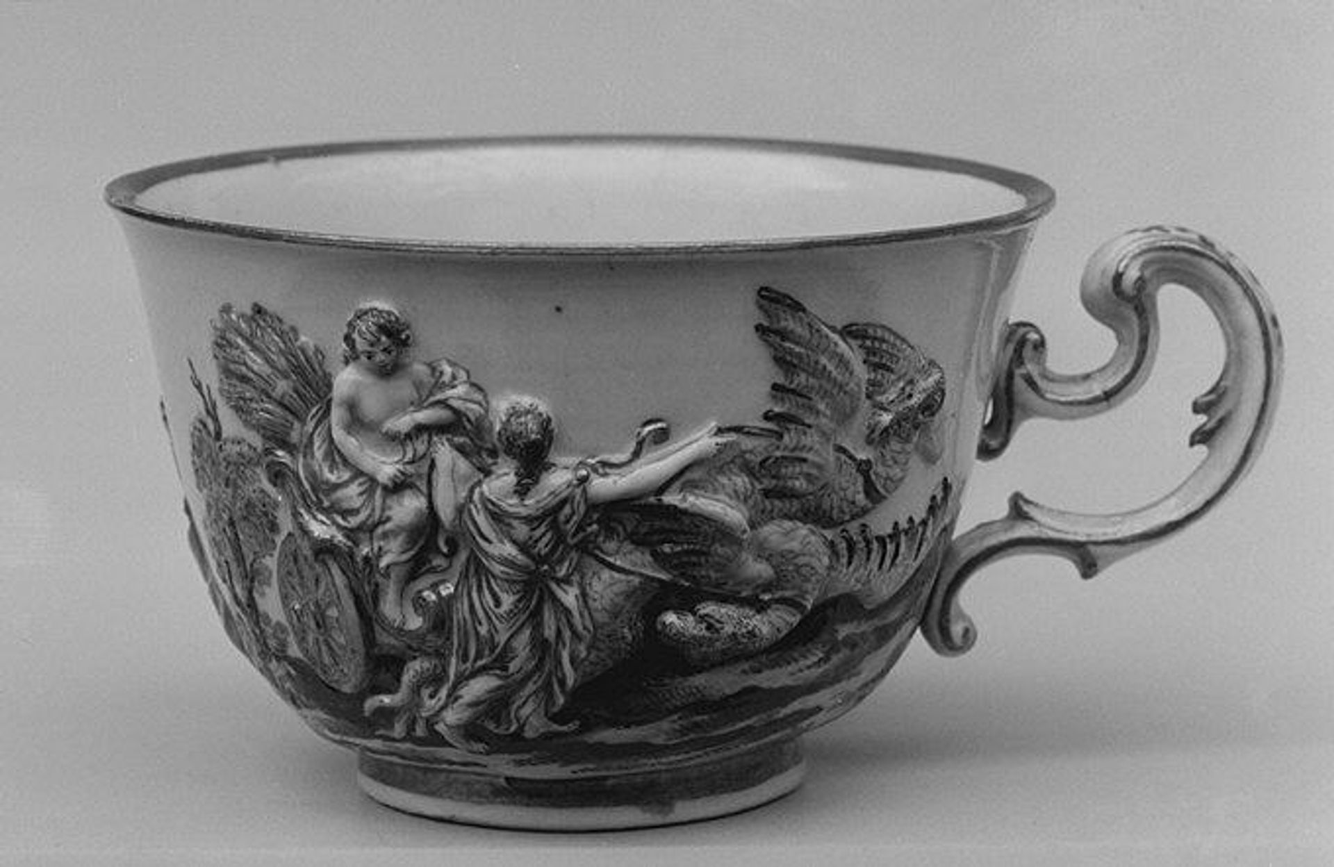 Tea cup (part of a service) by Doccia Porcelain Manufactory