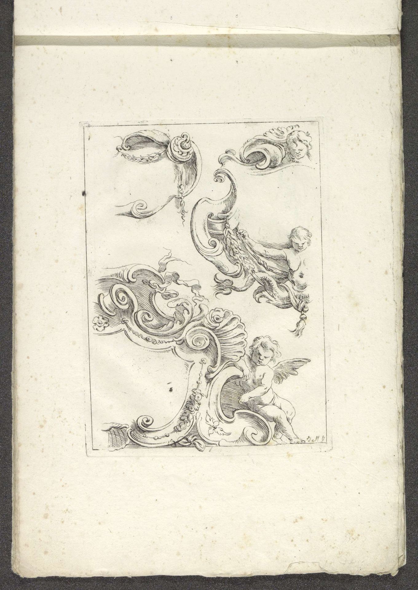 Drie halve cartouches by Giuseppe Maria Mitelli