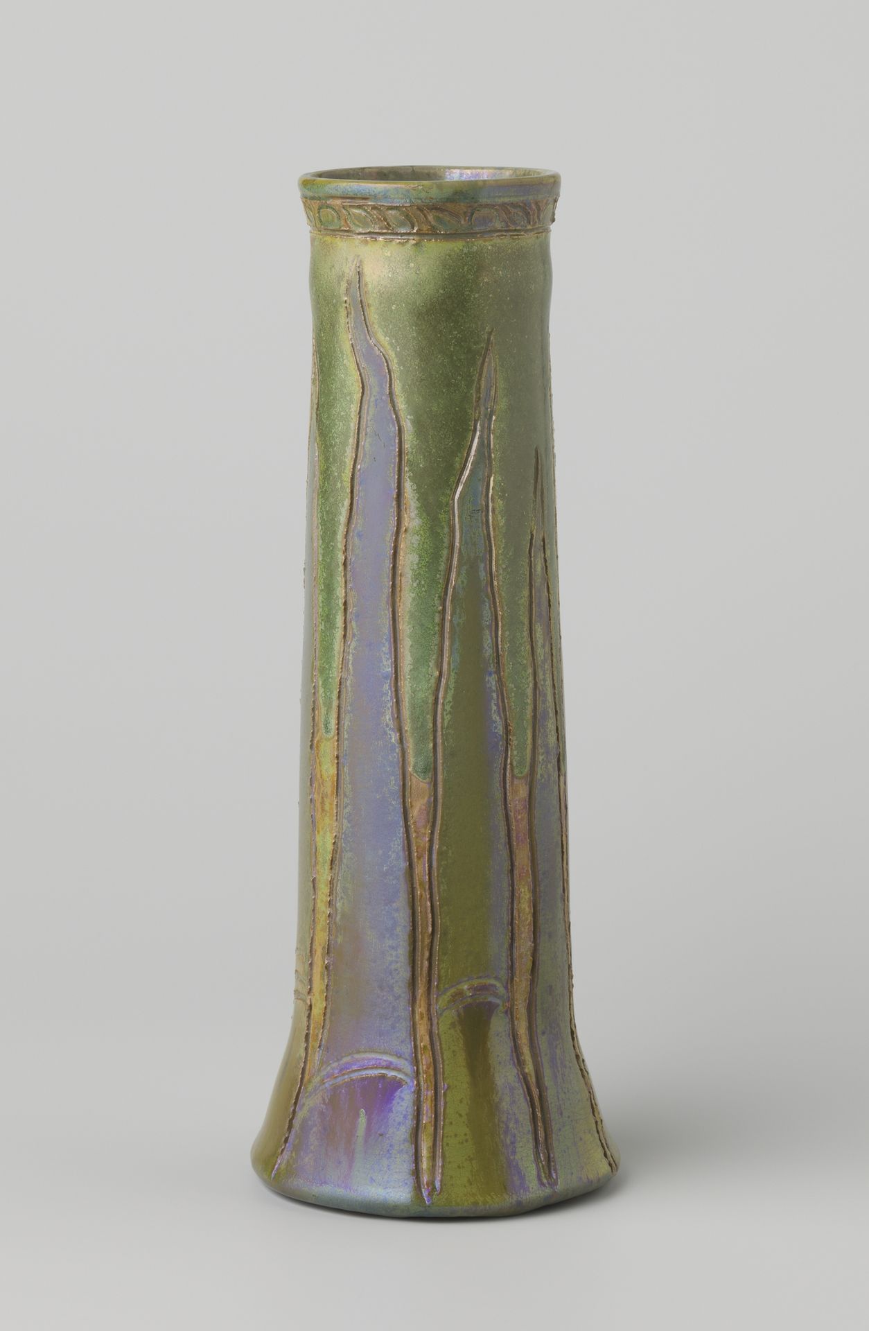 Vase with an Incised Decoration and Reflet Métallique Glaze by De Porceleijne Fles