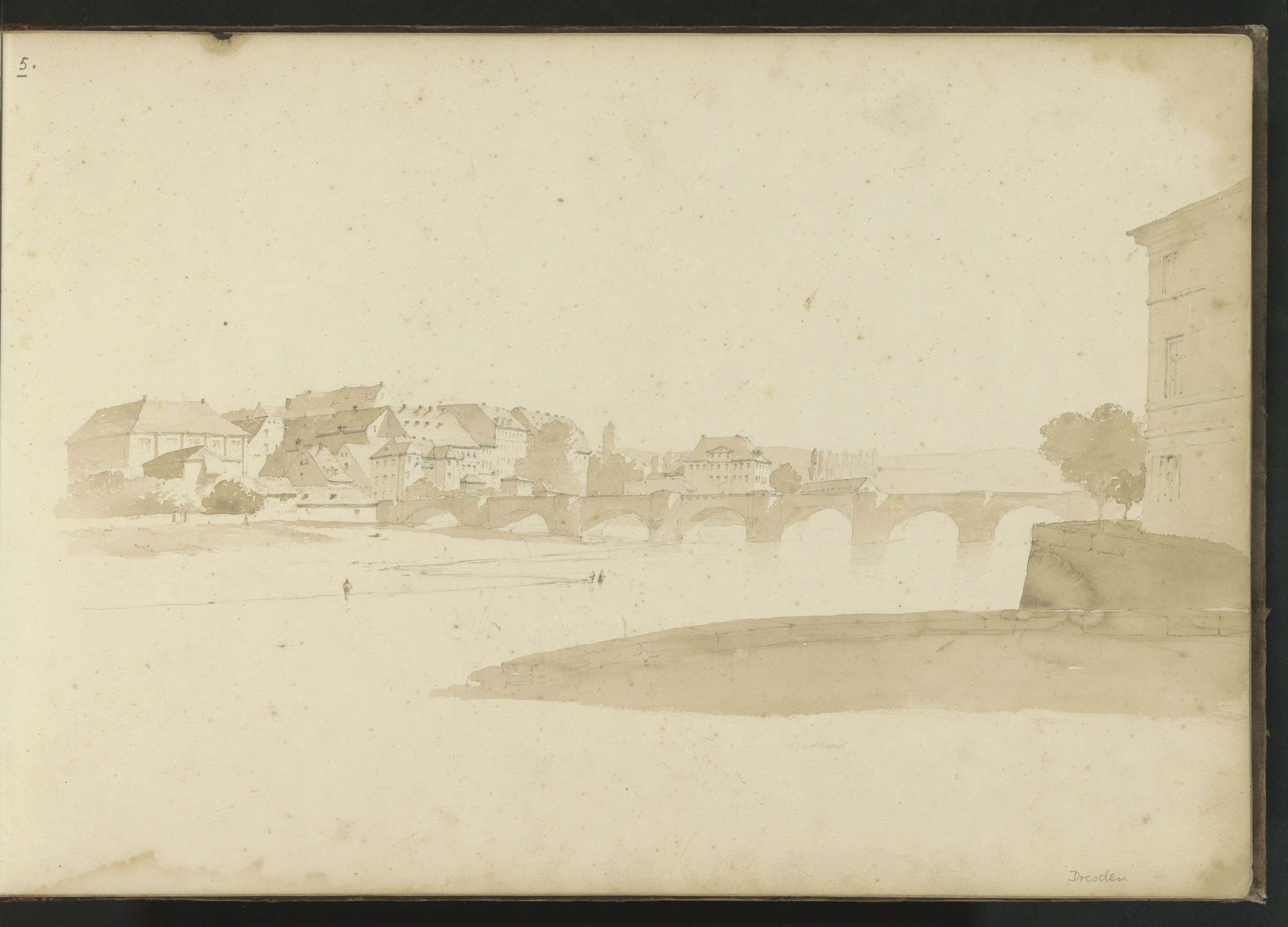 Gezicht op Dresden met de Augustusbrug over de Elbe by Kasparus Karsen