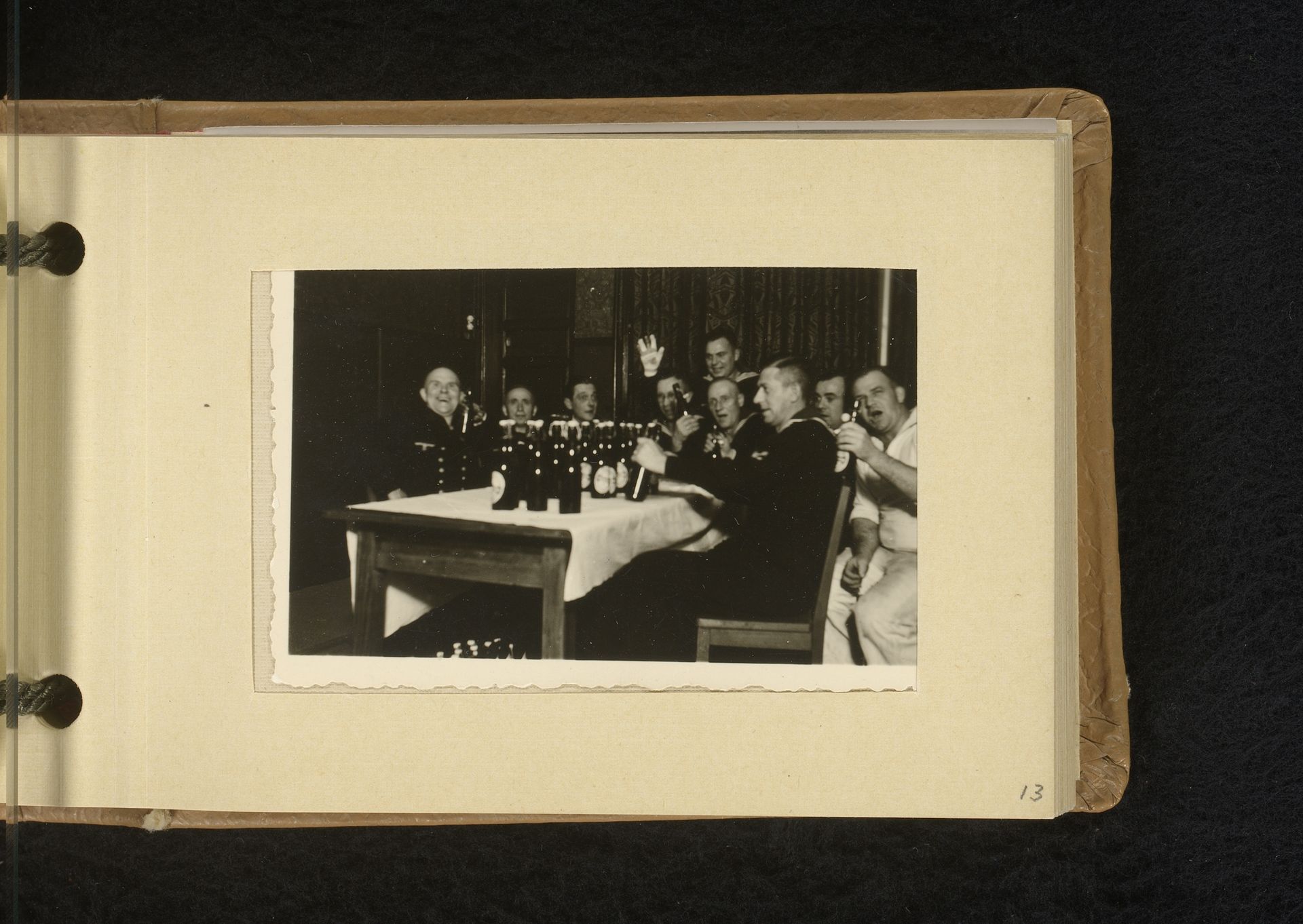 Bierdrinken by Anonymous