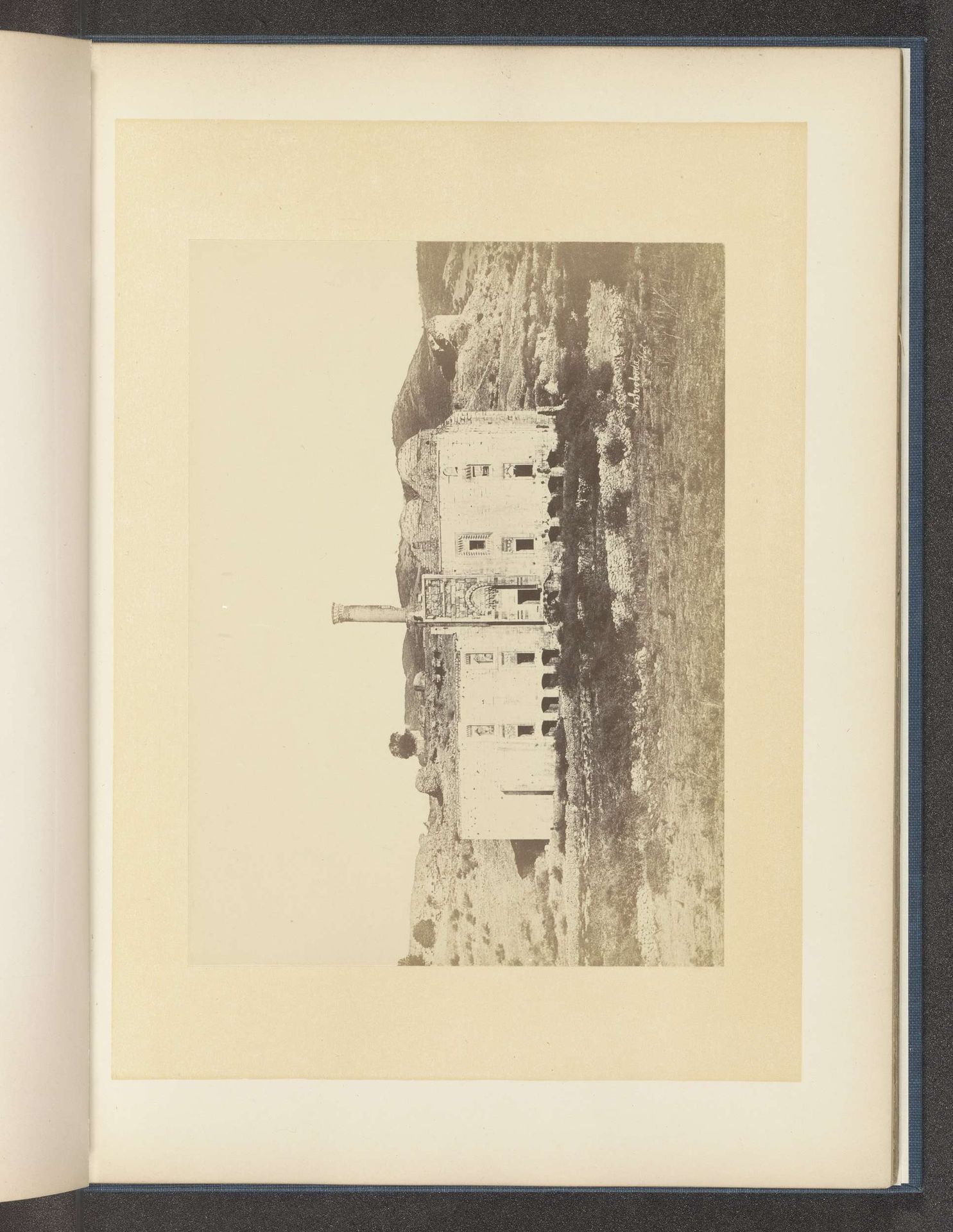 Exterieur van de İsabey-moskee nabij Selçuk by A. Svoboda