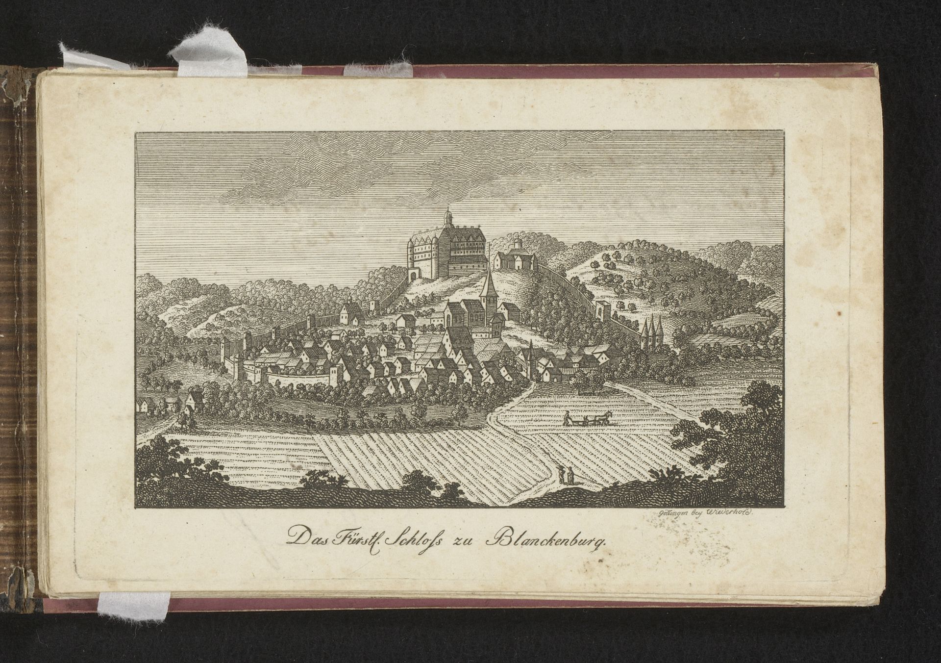 Gezicht op het slot Blankenburg in Harz by Anonymous