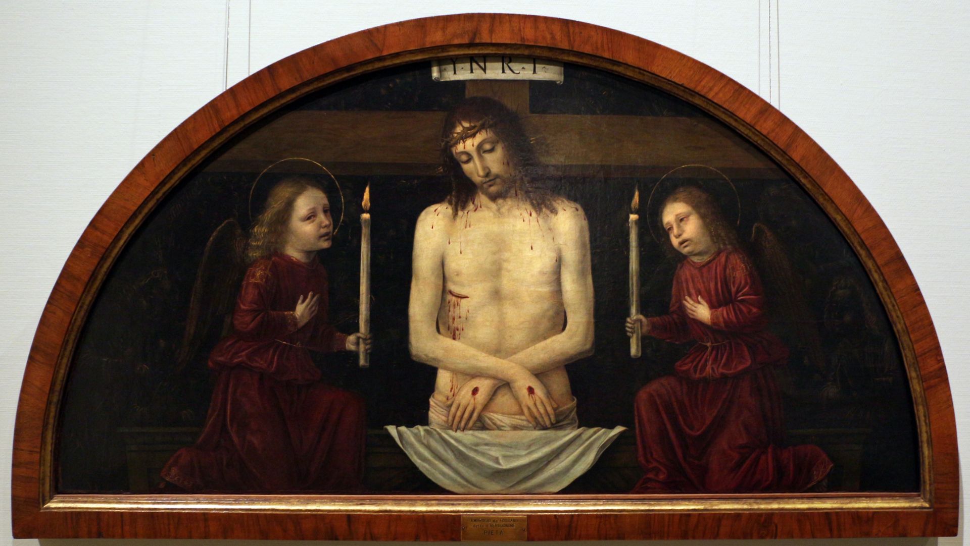 Cristo in pietà fra due angeli by Ambrogio Bergognone