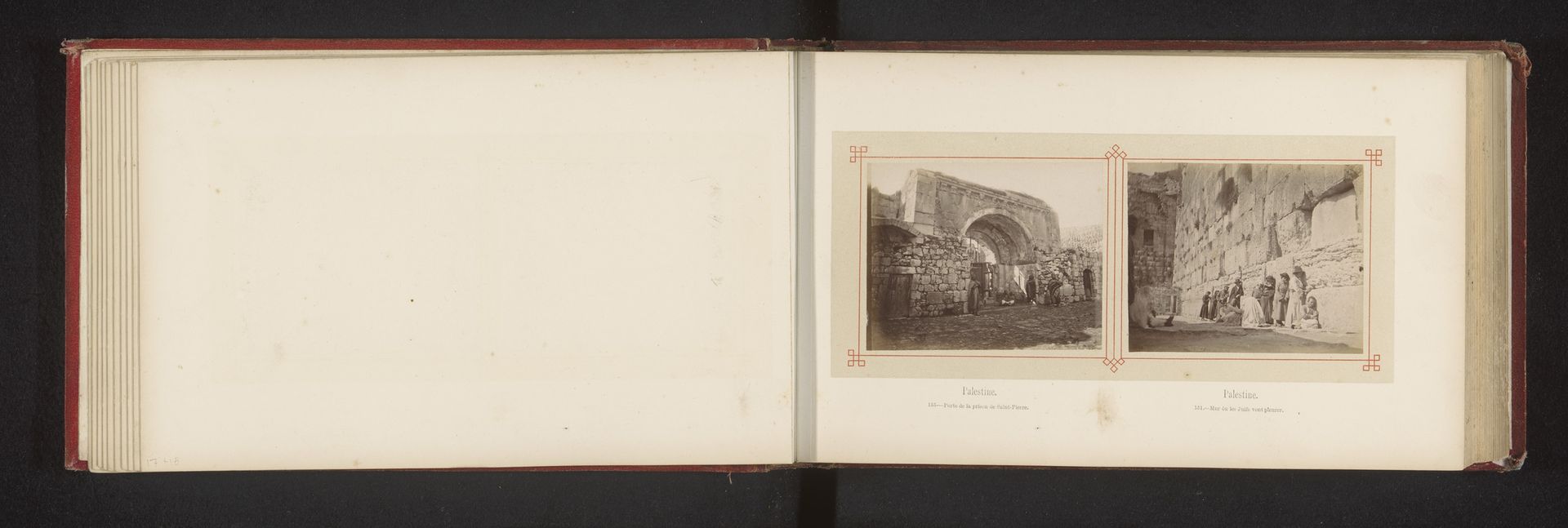 Poort van de Sint Pieter gevangenis by Félix Bonfils