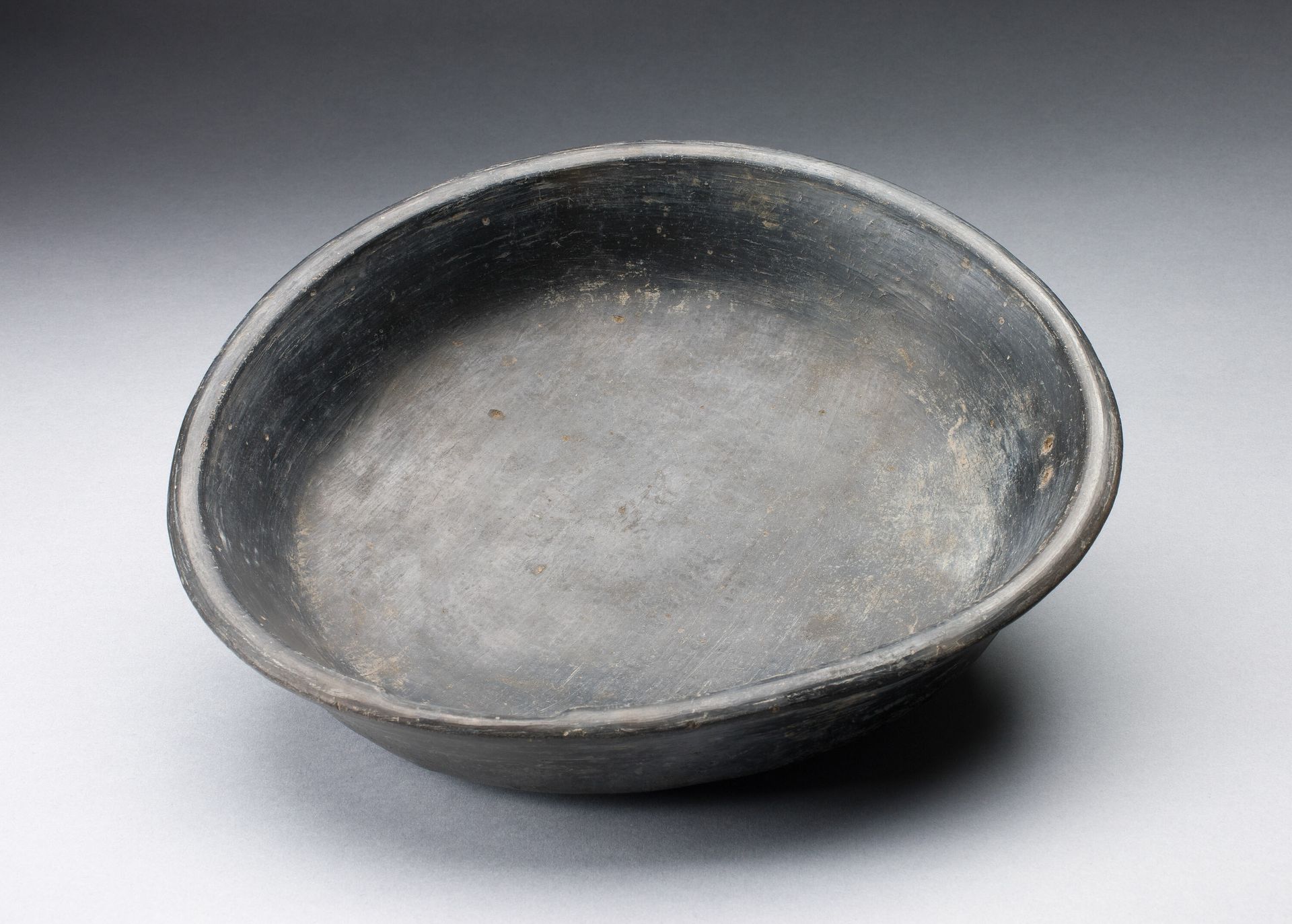 Blackware Plate by Chimú