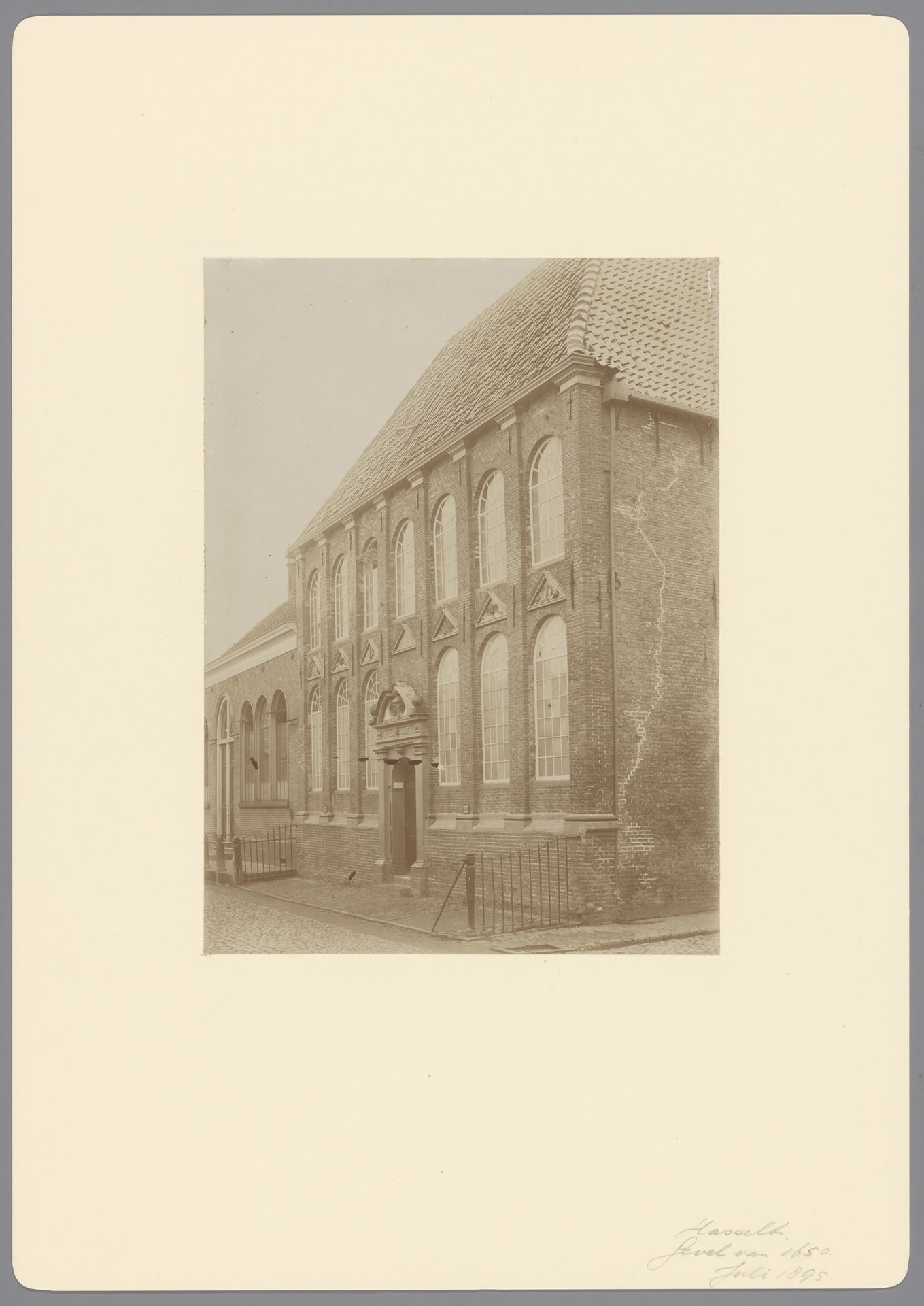 Façade van een pand te Hasselt by anoniem (Monumentenzorg)