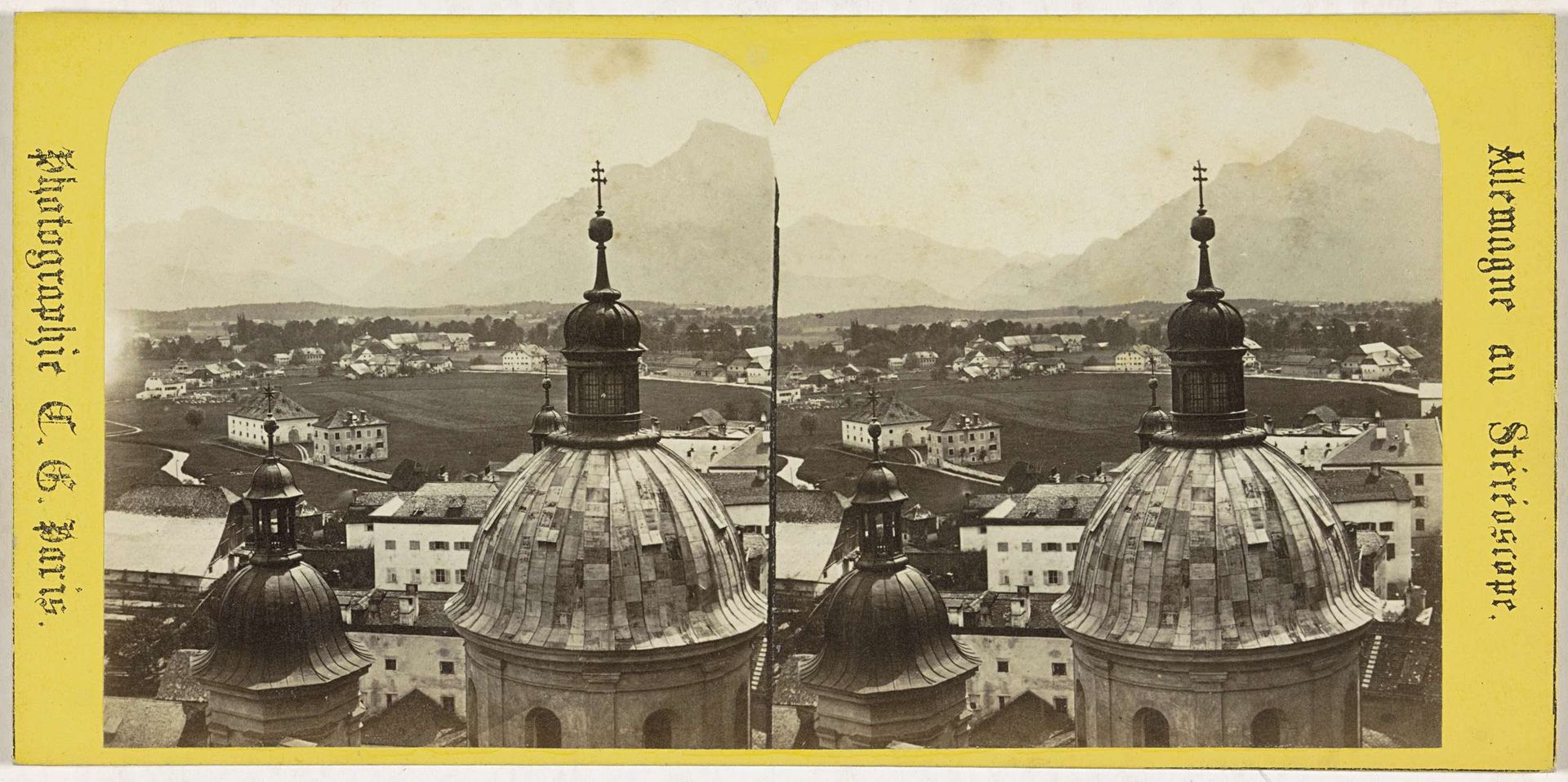 Koepel van de dom van Salzburg en het uitzicht daarachter by Charles Gaudin