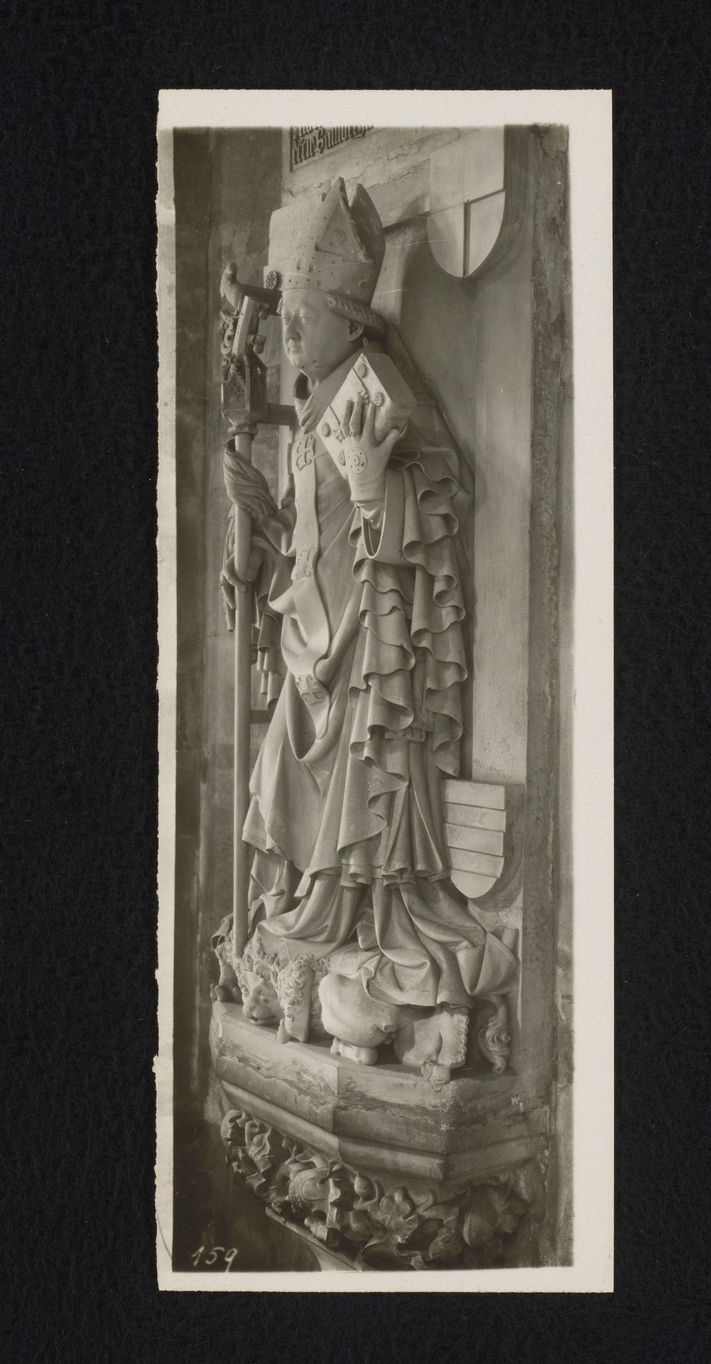 Beeld van Albrecht von Wertheim in de dom van Bamberg by Anonymous