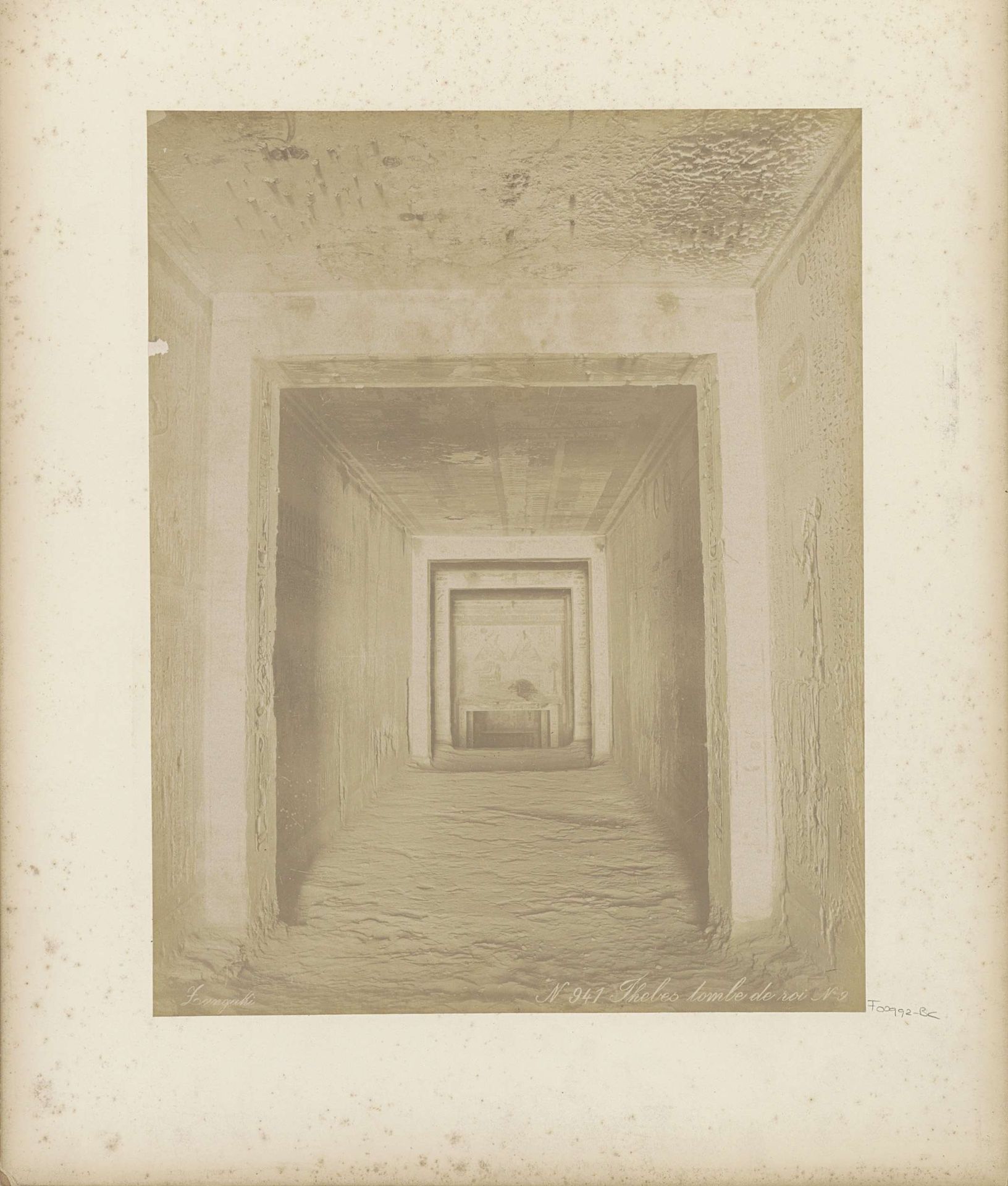 Tombe van Ramses V en VI (KV9) in de Vallei der Koningen, Thebe (Luxor) by C. & G. Zangaki