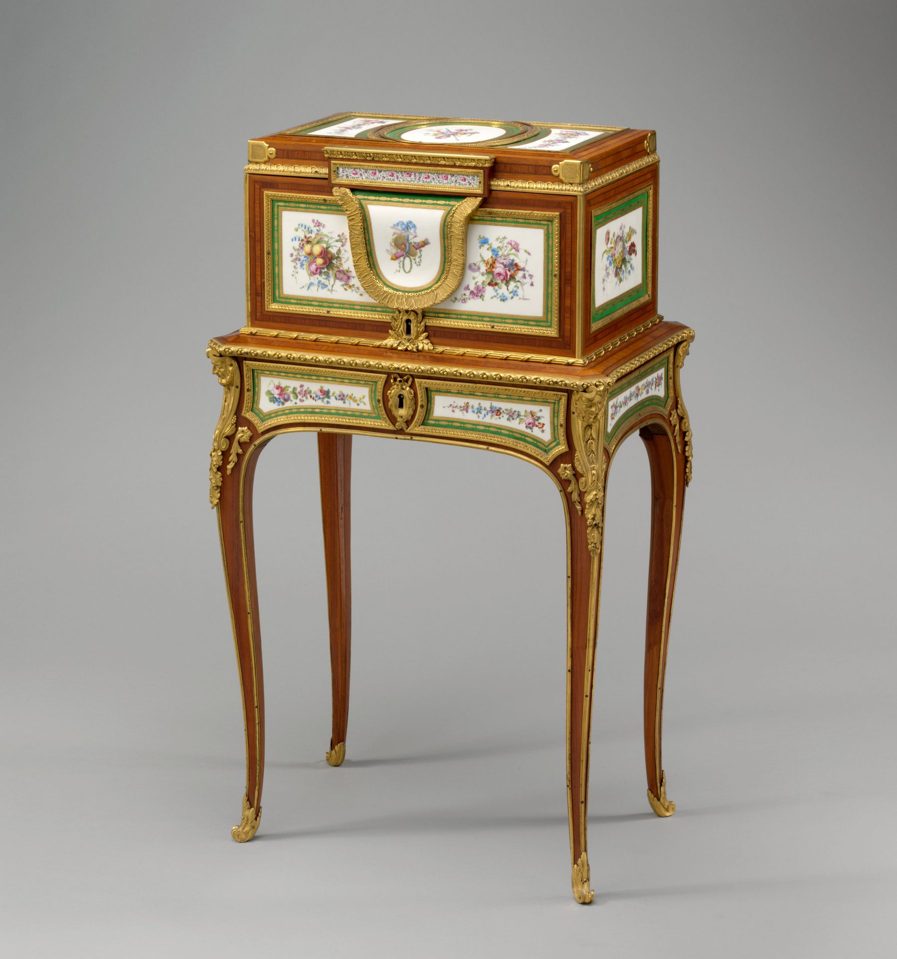 Jewel coffer on stand (petit coffre à bijoux) by Martin Carlin