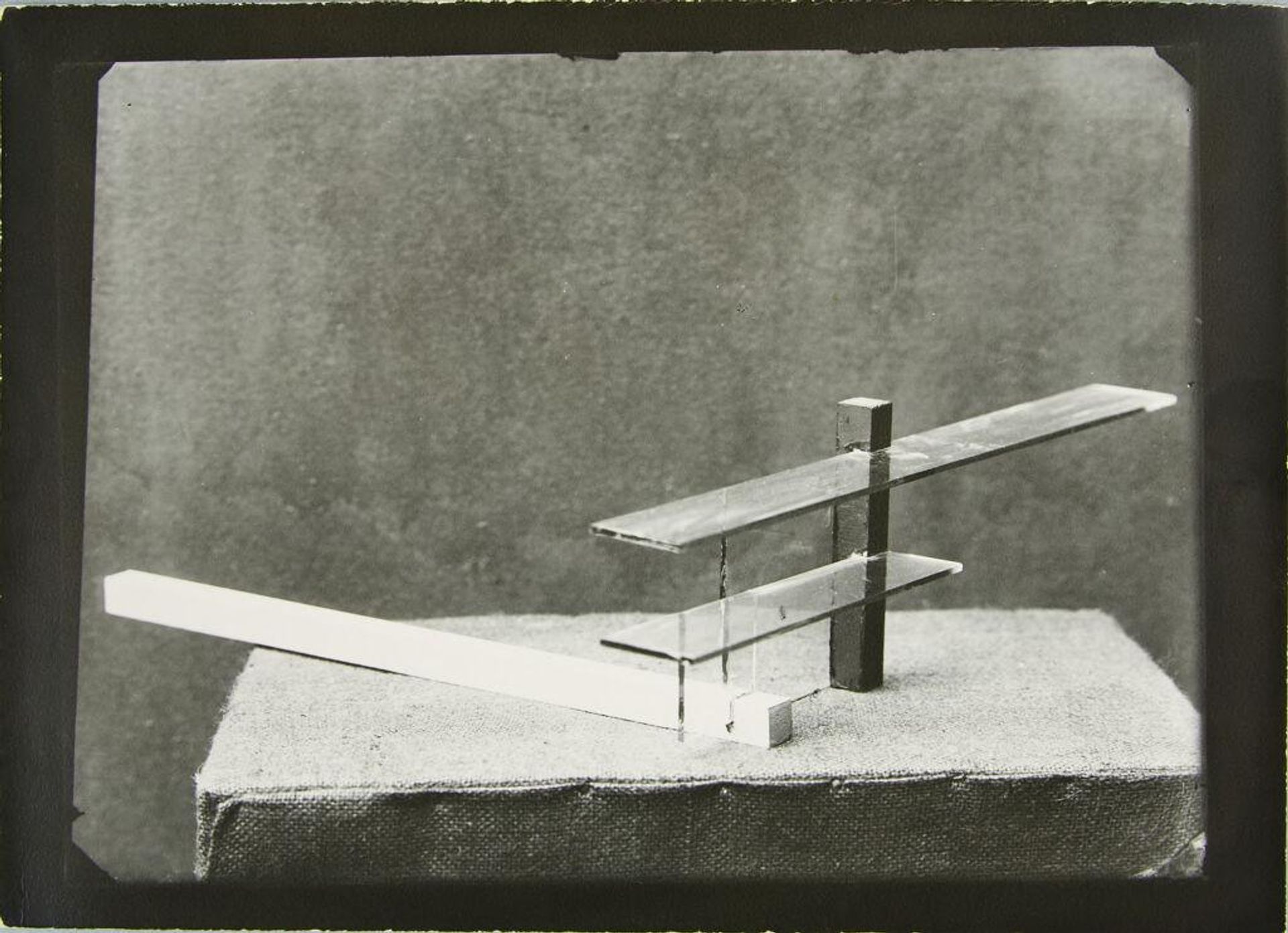 Study in Spatial Relationships by Heinz Tinzmann by ? Lucia Moholy