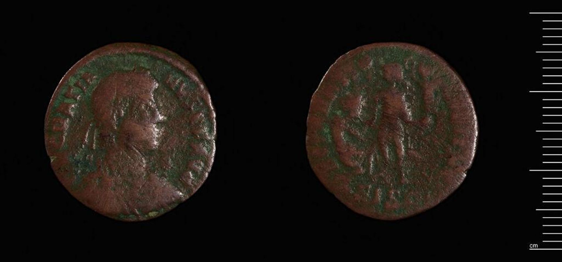 Coin (AE2) of Siscia under Gratian by Gratian