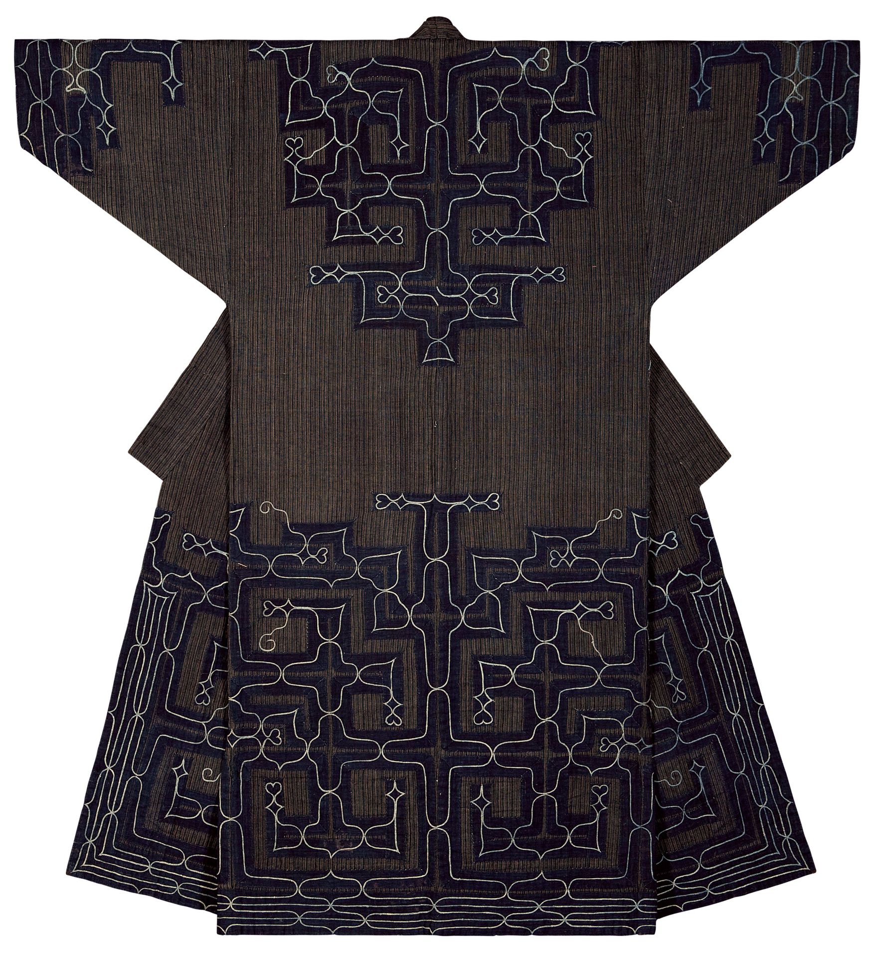 Chikarkarpe robe with heart-shaped embroidery by Anonymous