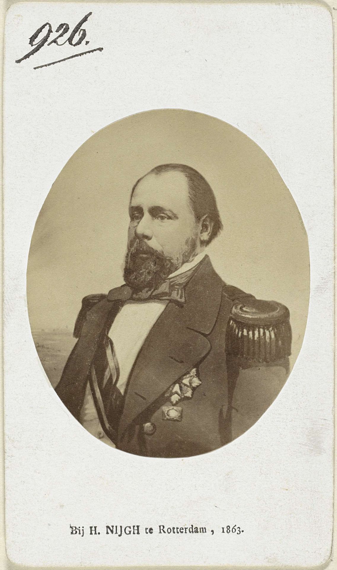 Portret van Willem III, koning der Nederlanden by Caro & Van Loo