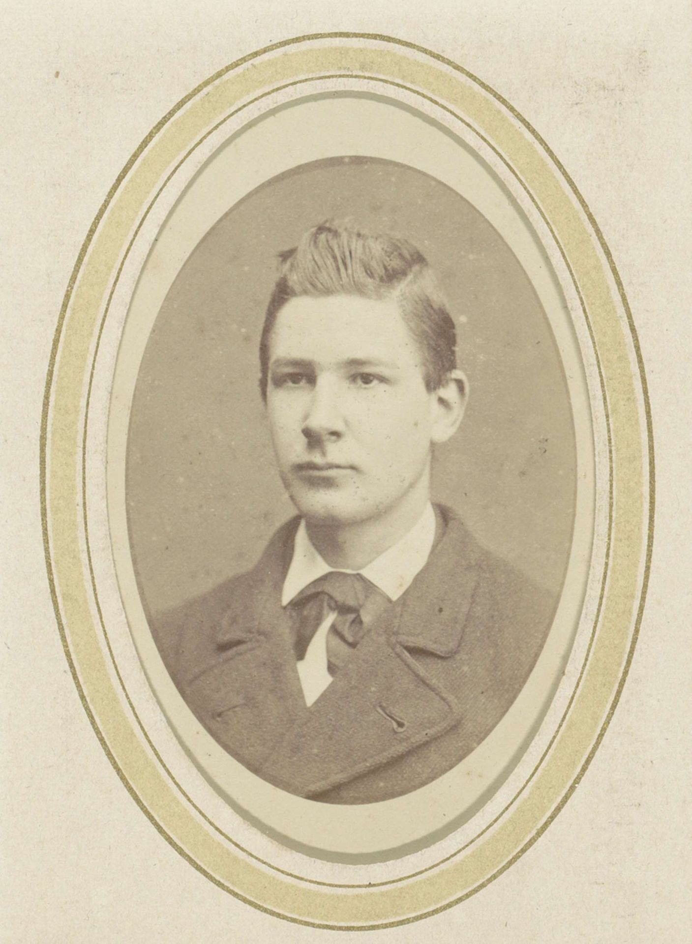 Portret van een jongeman by Johannes Ephraim