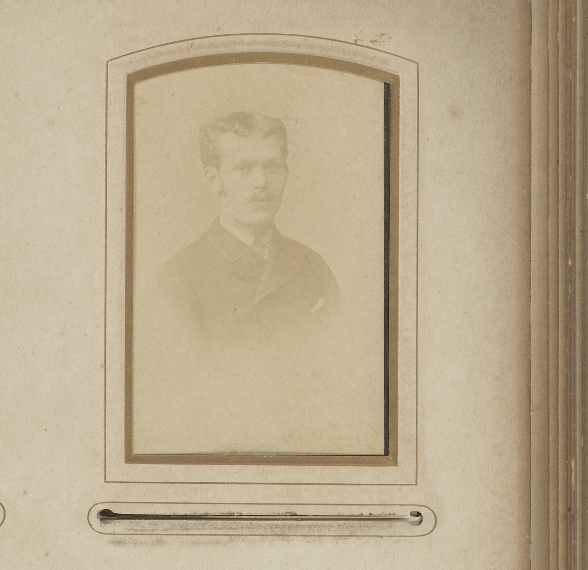 Portret van een man met snor by Ferdinand Fussen