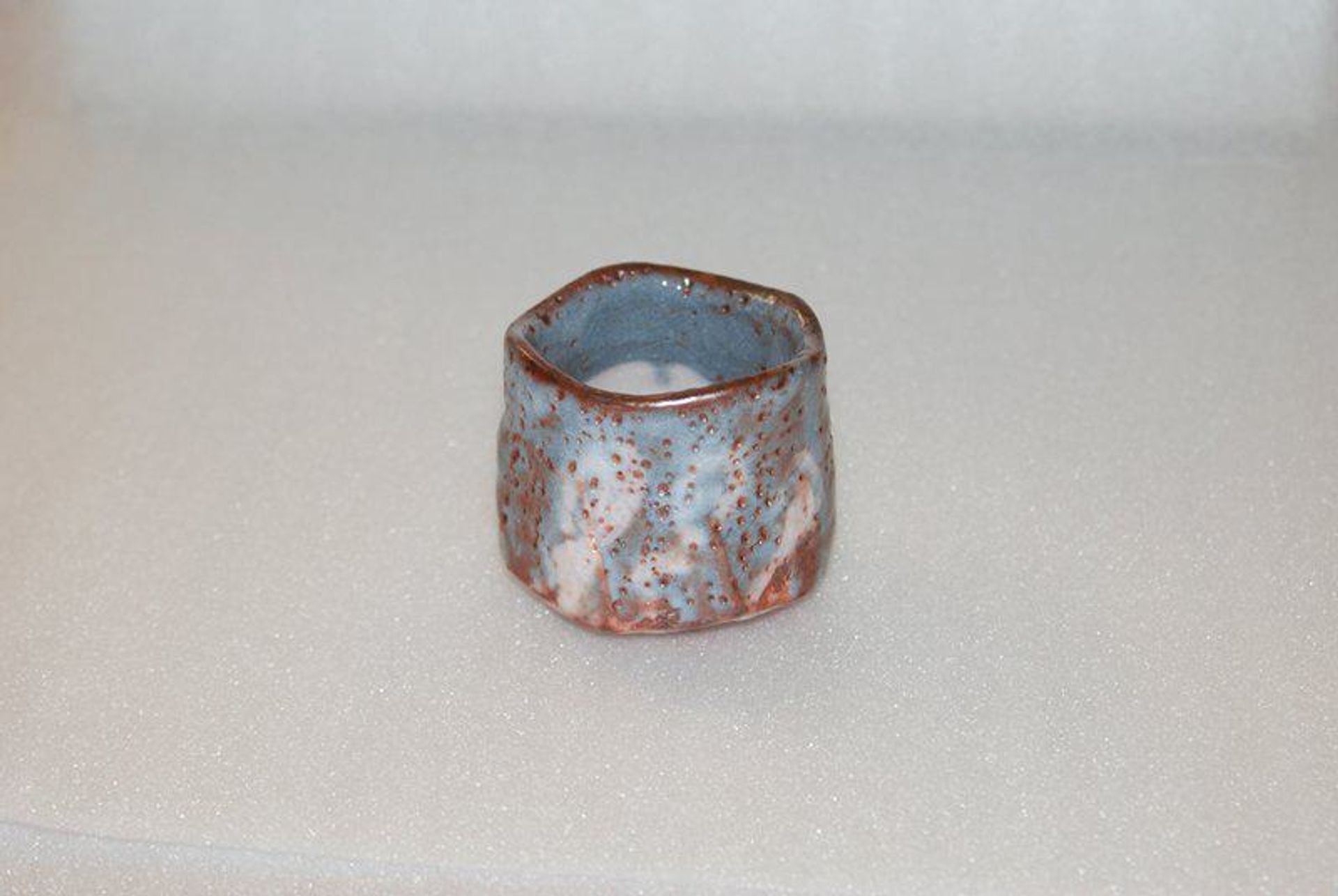 Sake cup (guinomi) by Katō Yasukage