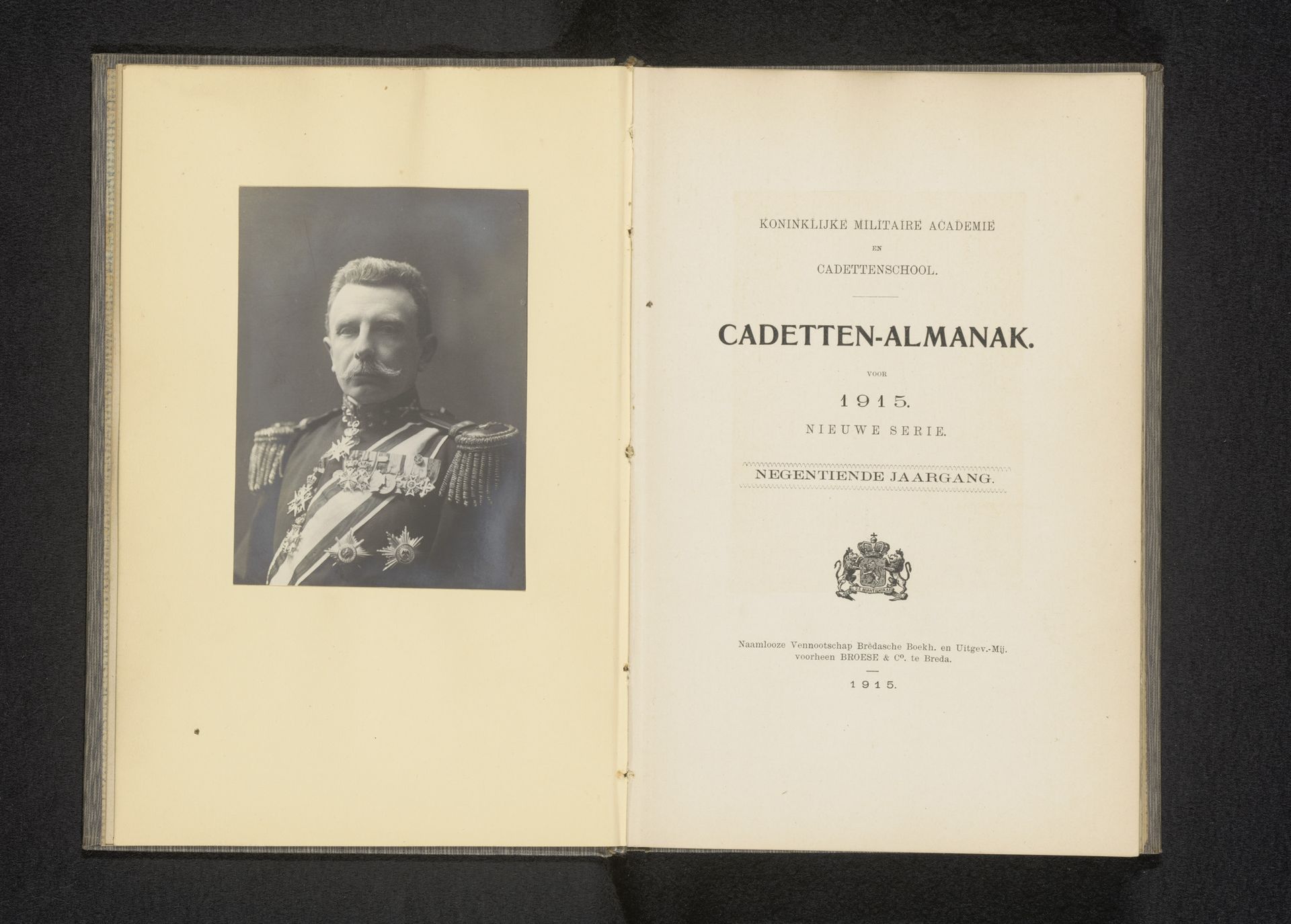 Cadetten-almanak by Naamloze Vennootschap Bredasche Boekh. en Uitgev.-Mij.