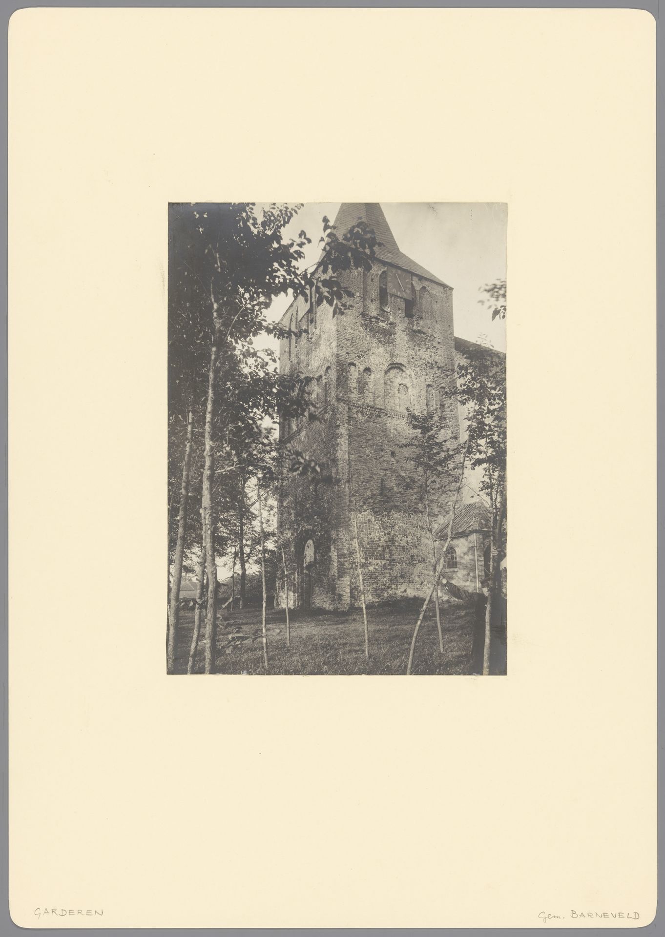 Toren van de Hervormde Kerk te Garderen by anoniem (Monumentenzorg)